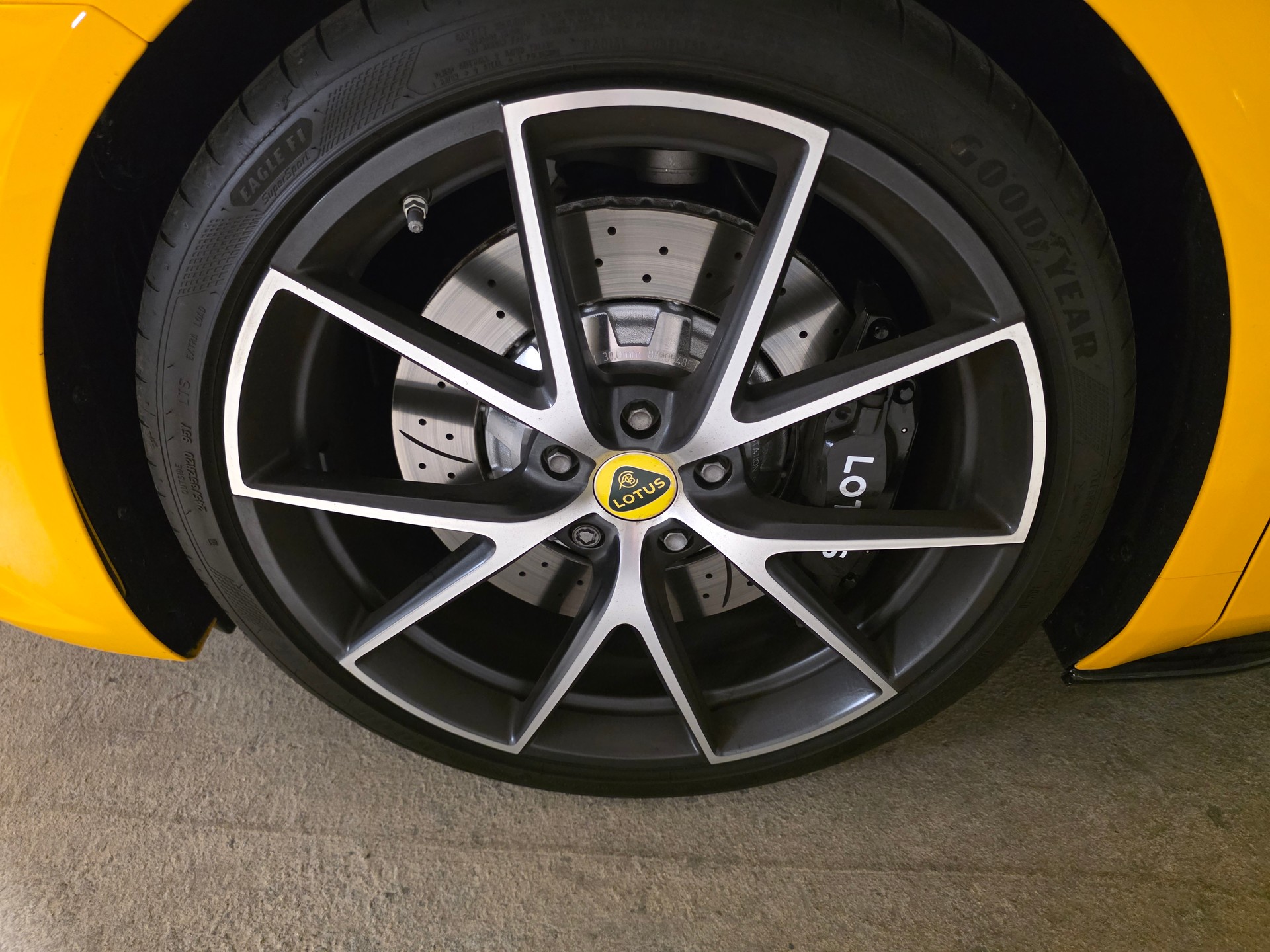 LOTUS 3.5 V6 First Edition-image-7