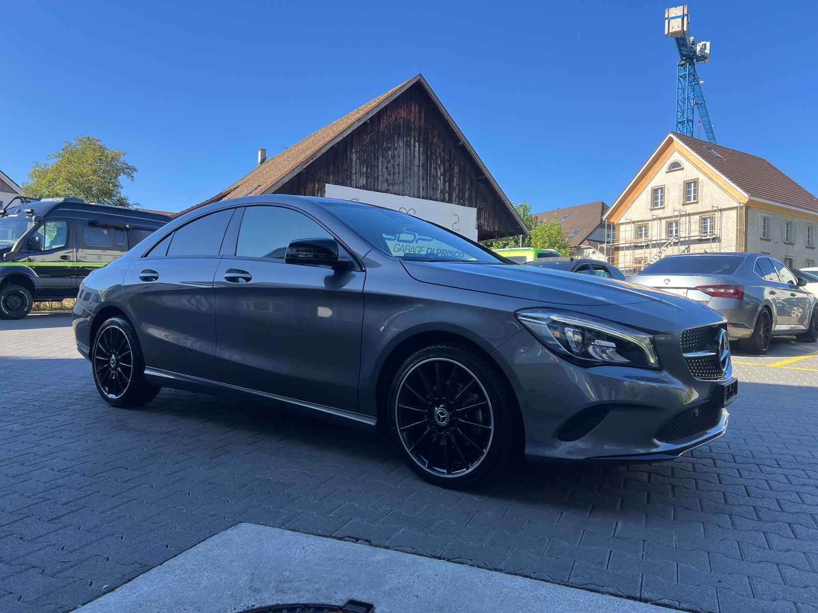 MERCEDES-BENZ CLA 200 Night Star 7G-DCT-image-5