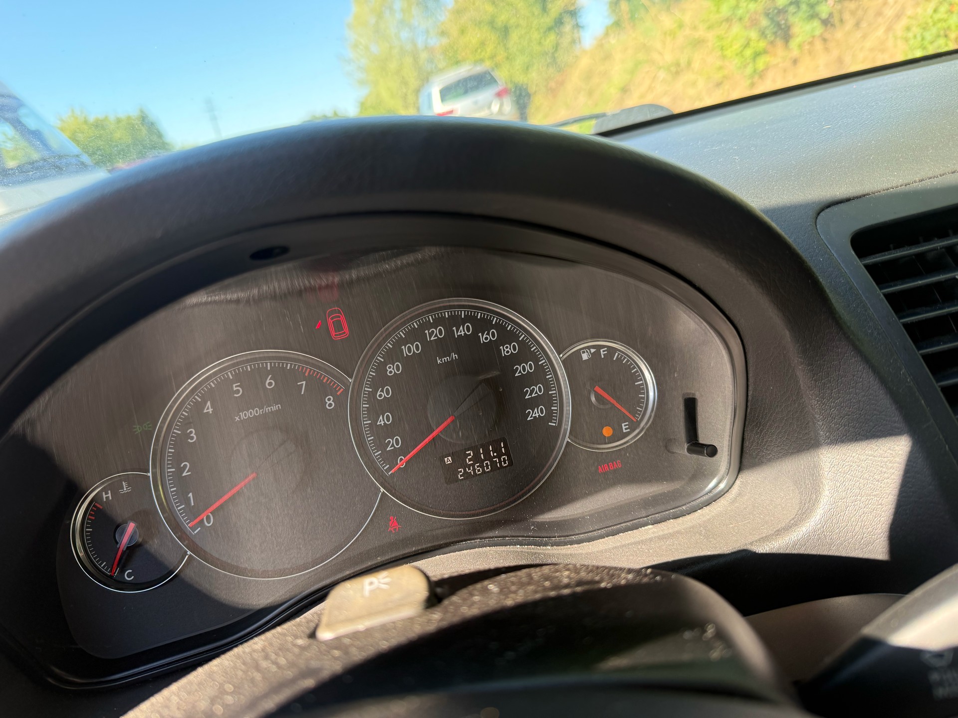 SUBARU Legacy 2.0R AWD Swiss-image-5