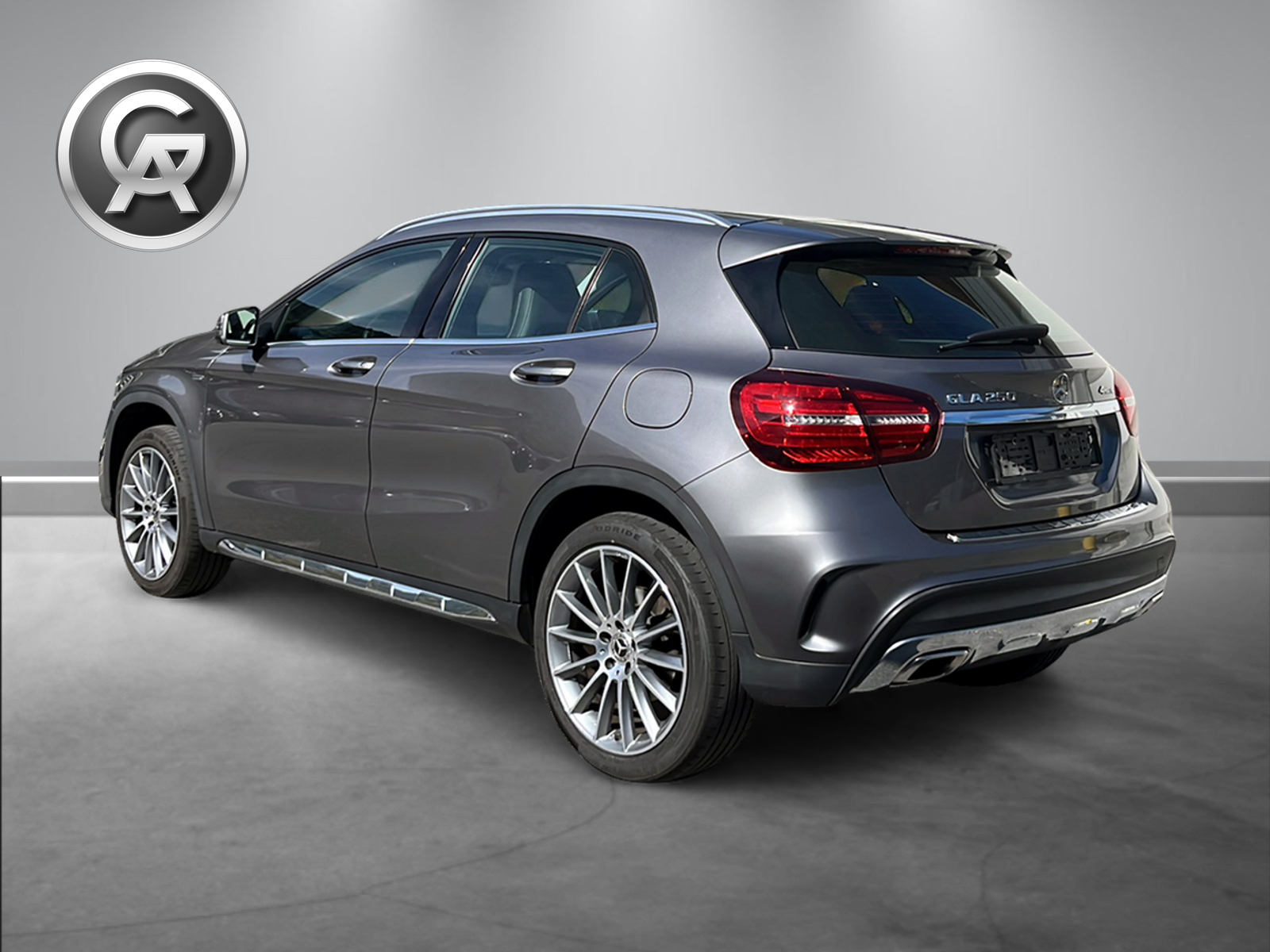 MERCEDES-BENZ GLA 250 Swiss Star 4Matic 7G-DCT-showroom-element-1