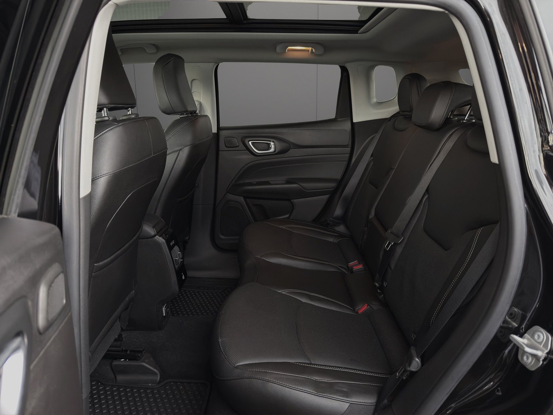 JEEP Compass 4x2 1.5 T MHEV S Sky-image-8