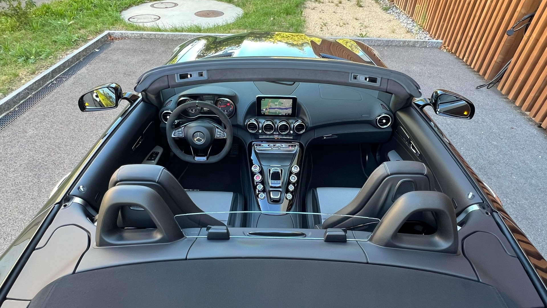 MERCEDES-BENZ AMG GT ROADSTER BLACK SPEEDSHIFT DCT l 476 PS-image-18