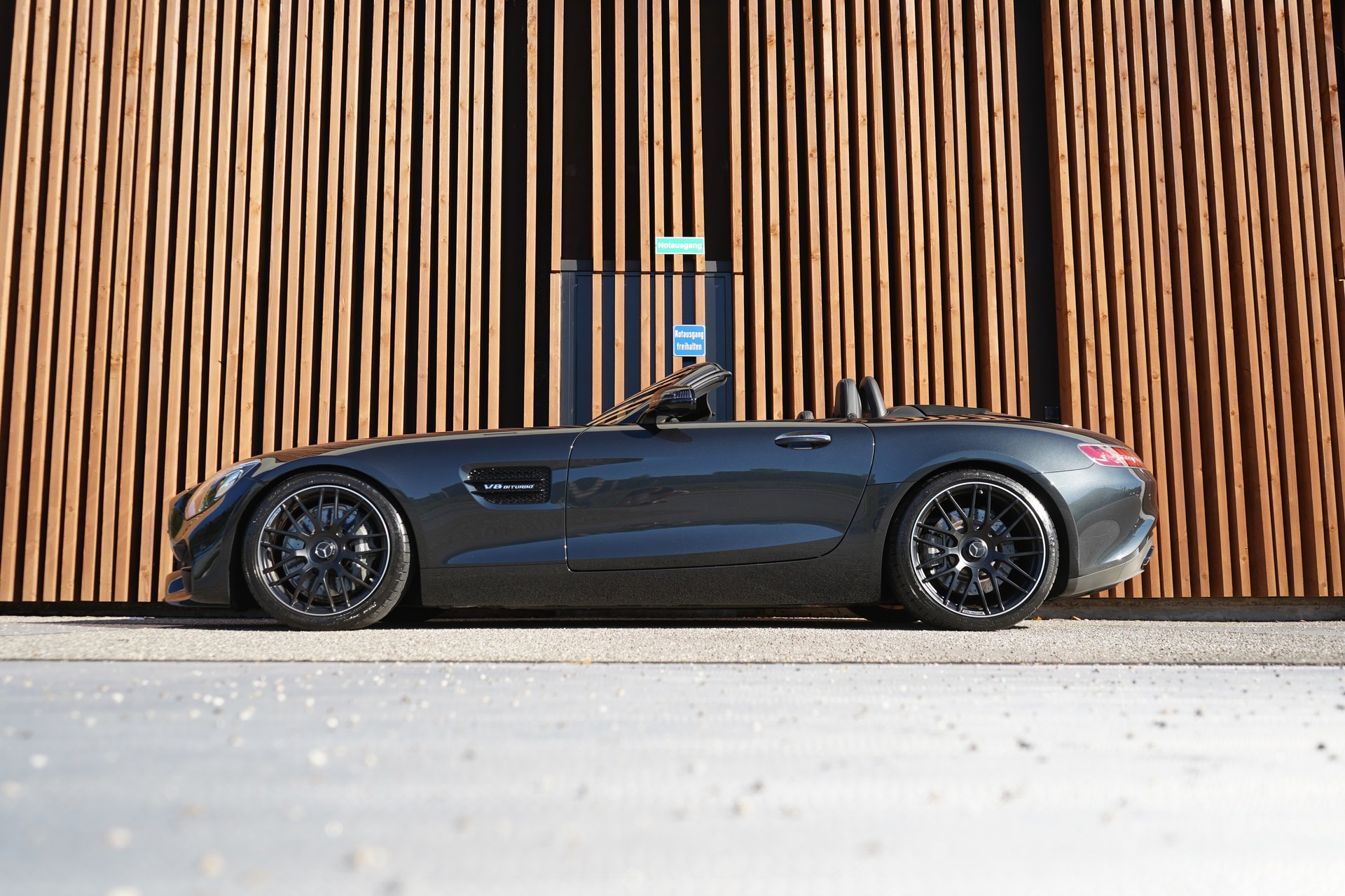 MERCEDES-BENZ AMG GT ROADSTER BLACK SPEEDSHIFT DCT l 476 PS-image-1