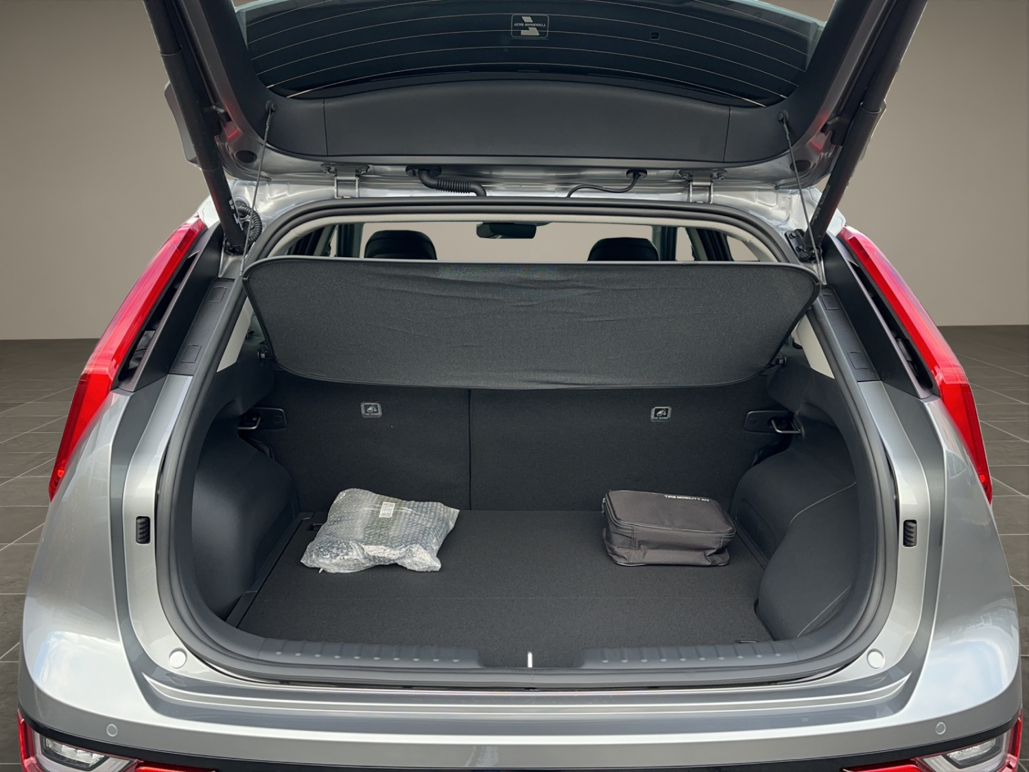 KIA Niro 1.6 GDi Plug-in Hybrid Style-image-13
