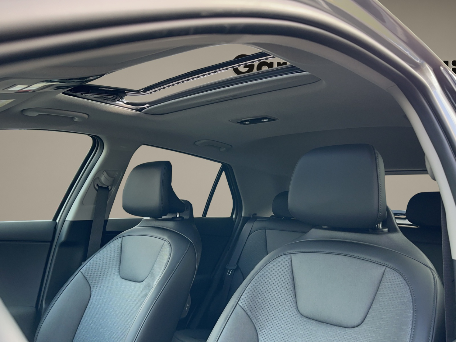 KIA Niro 1.6 GDi Plug-in Hybrid Style-image-10