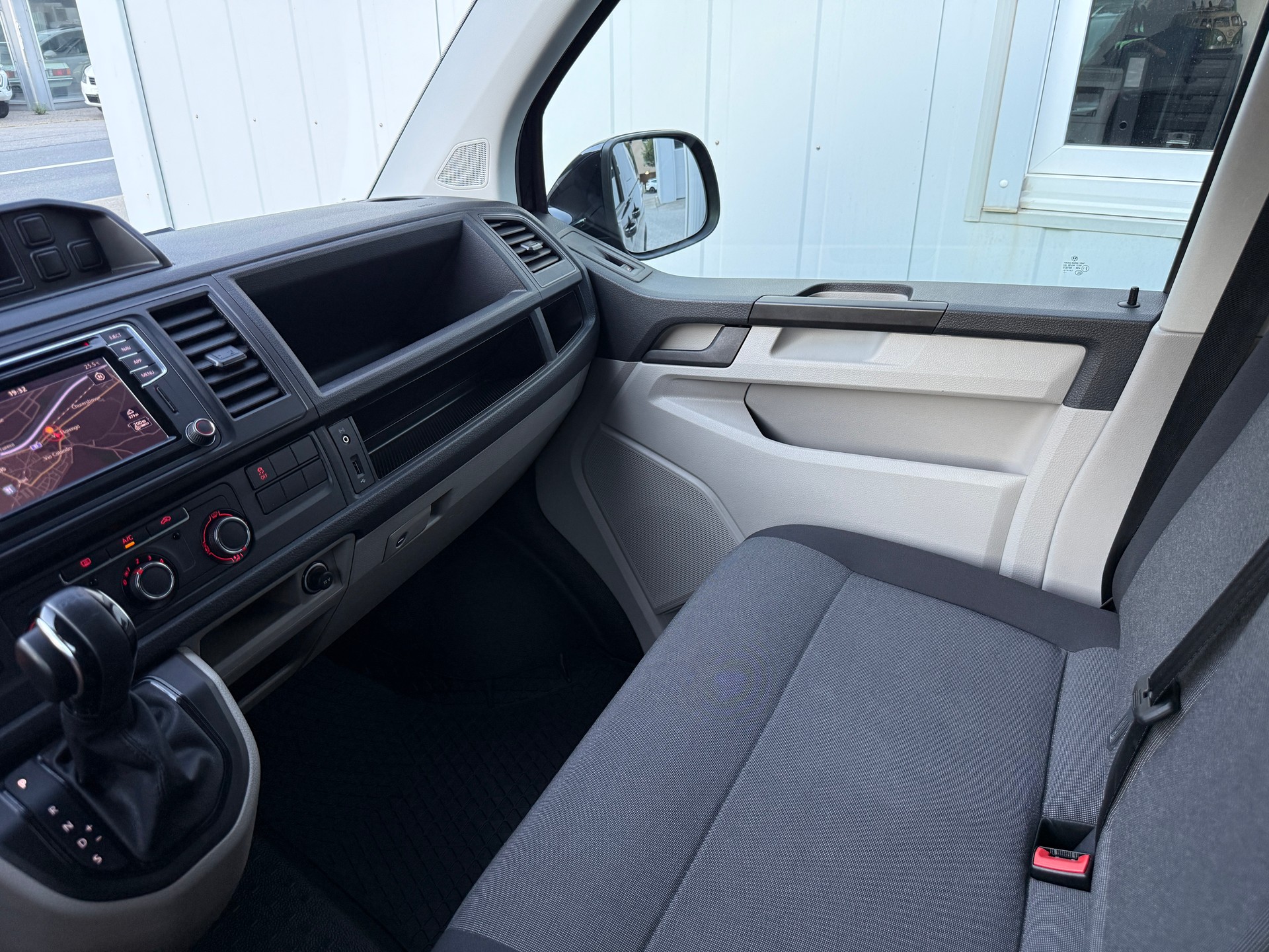 VW T6 2.0 TSI 4Motion DSG-image-11