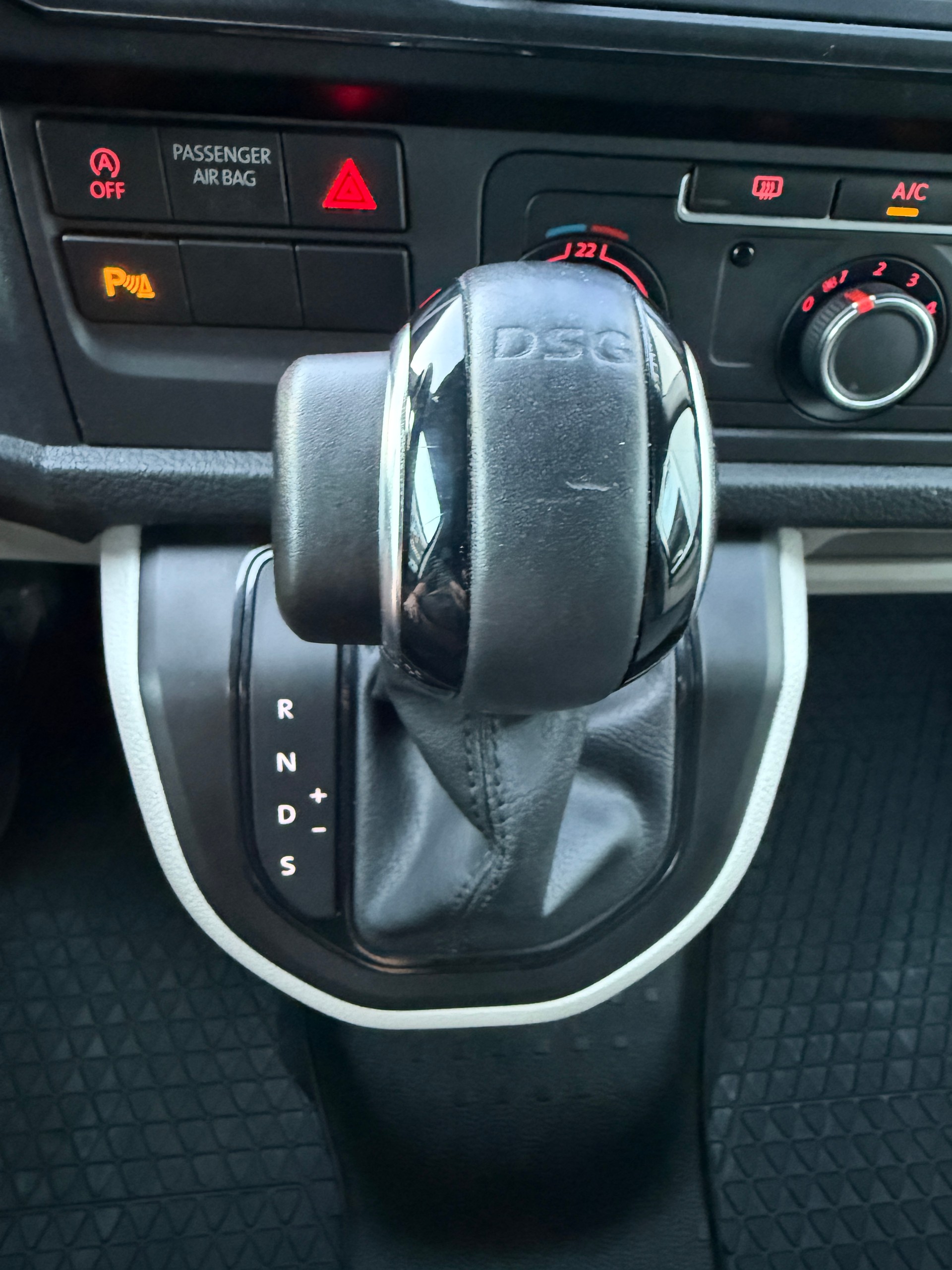 VW T6 2.0 TSI 4Motion DSG-image-22