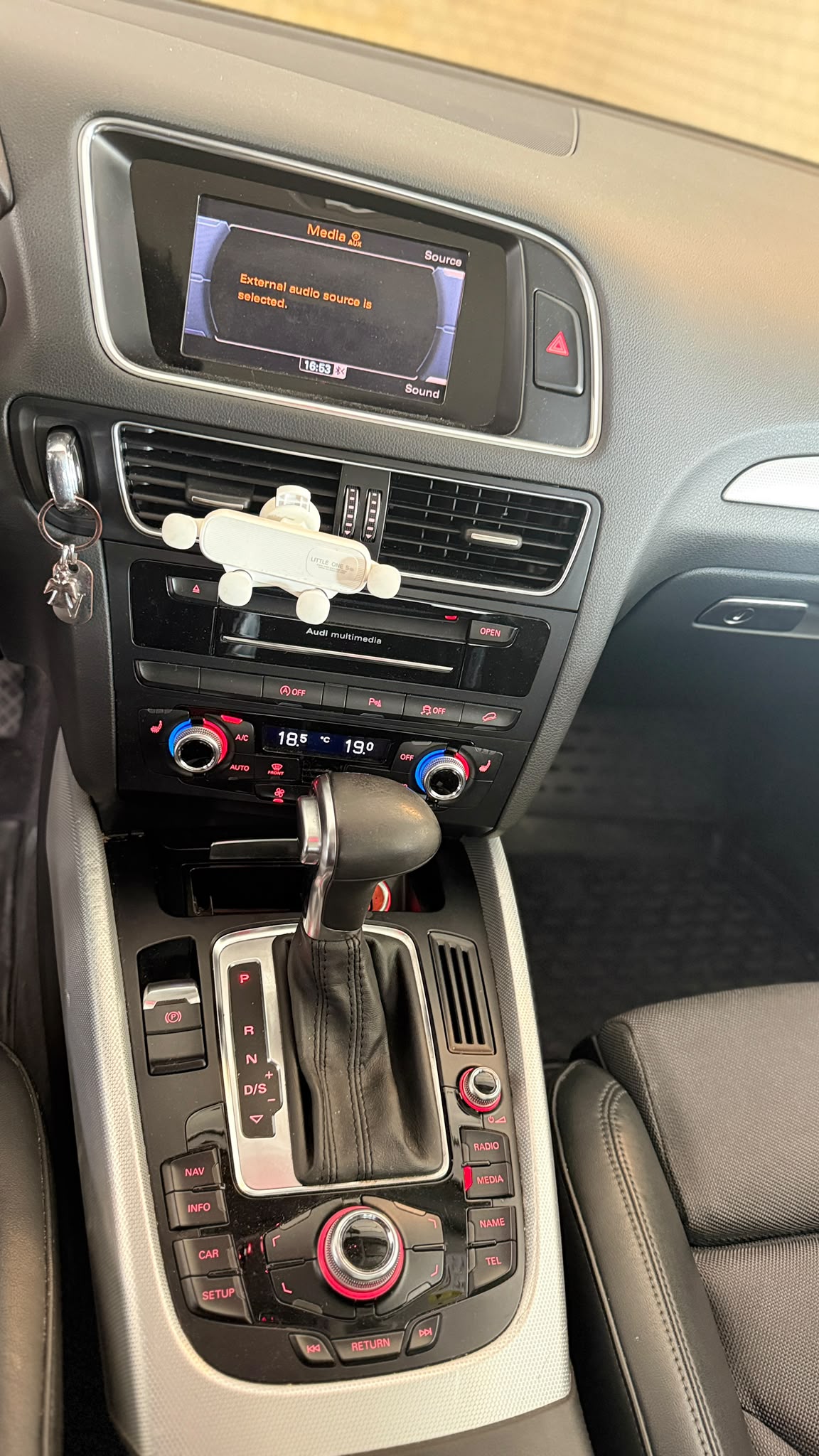 AUDI 2.0 TFSI quattro T-Tronic-image-1