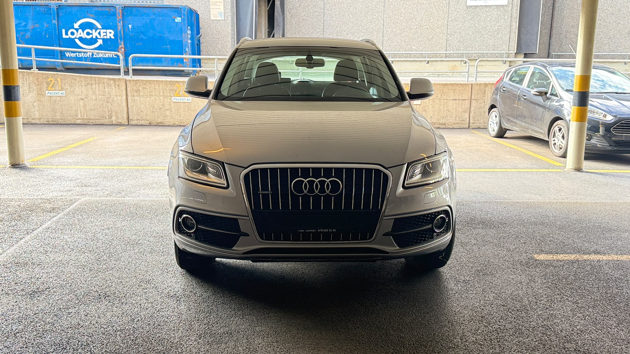 Car photo