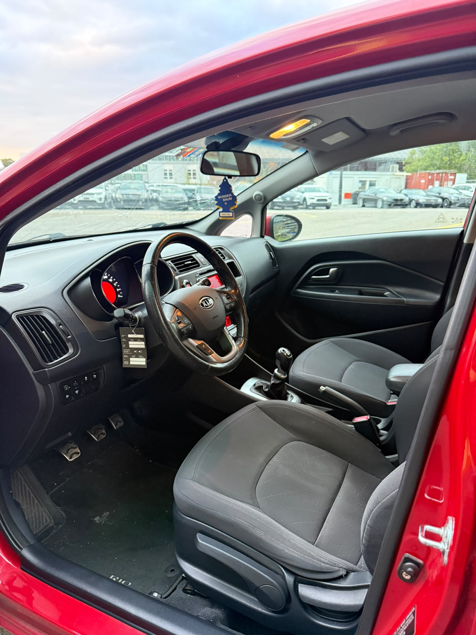 KIA Rio 1.4-image-8