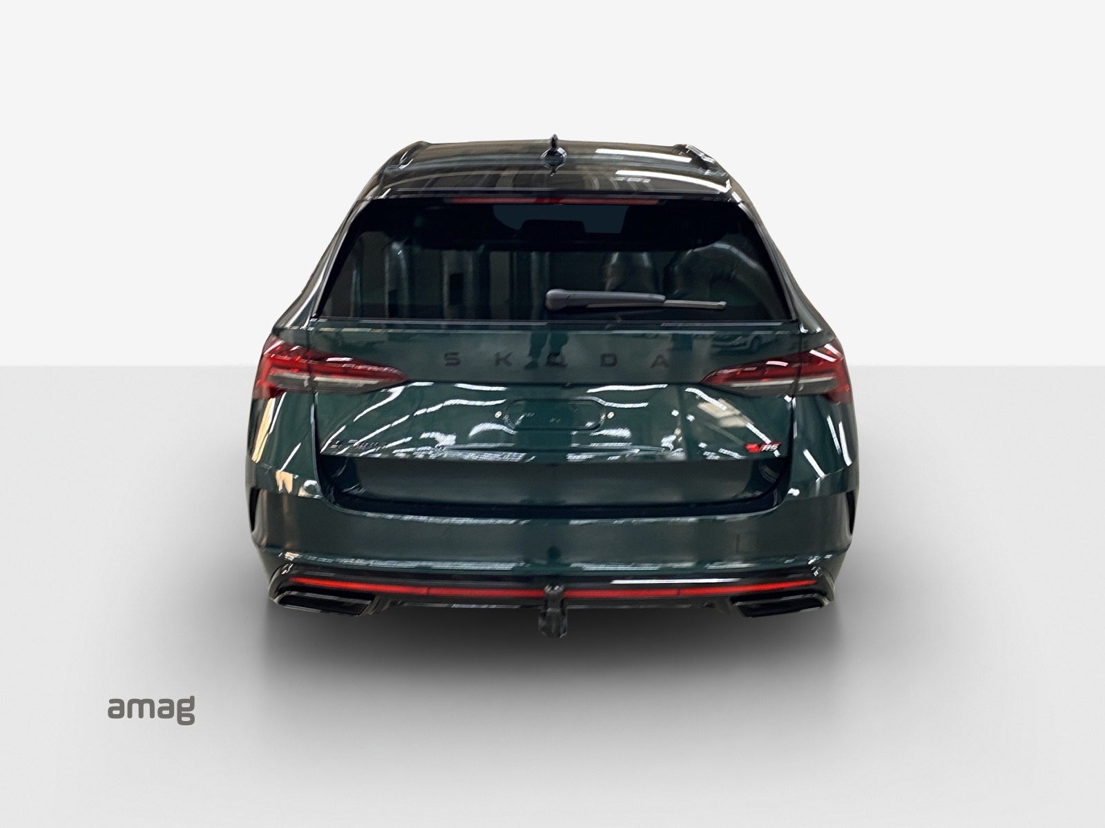 SKODA Octavia Combi 2.0 TSI DSG RS 30 Years Edition-image-3