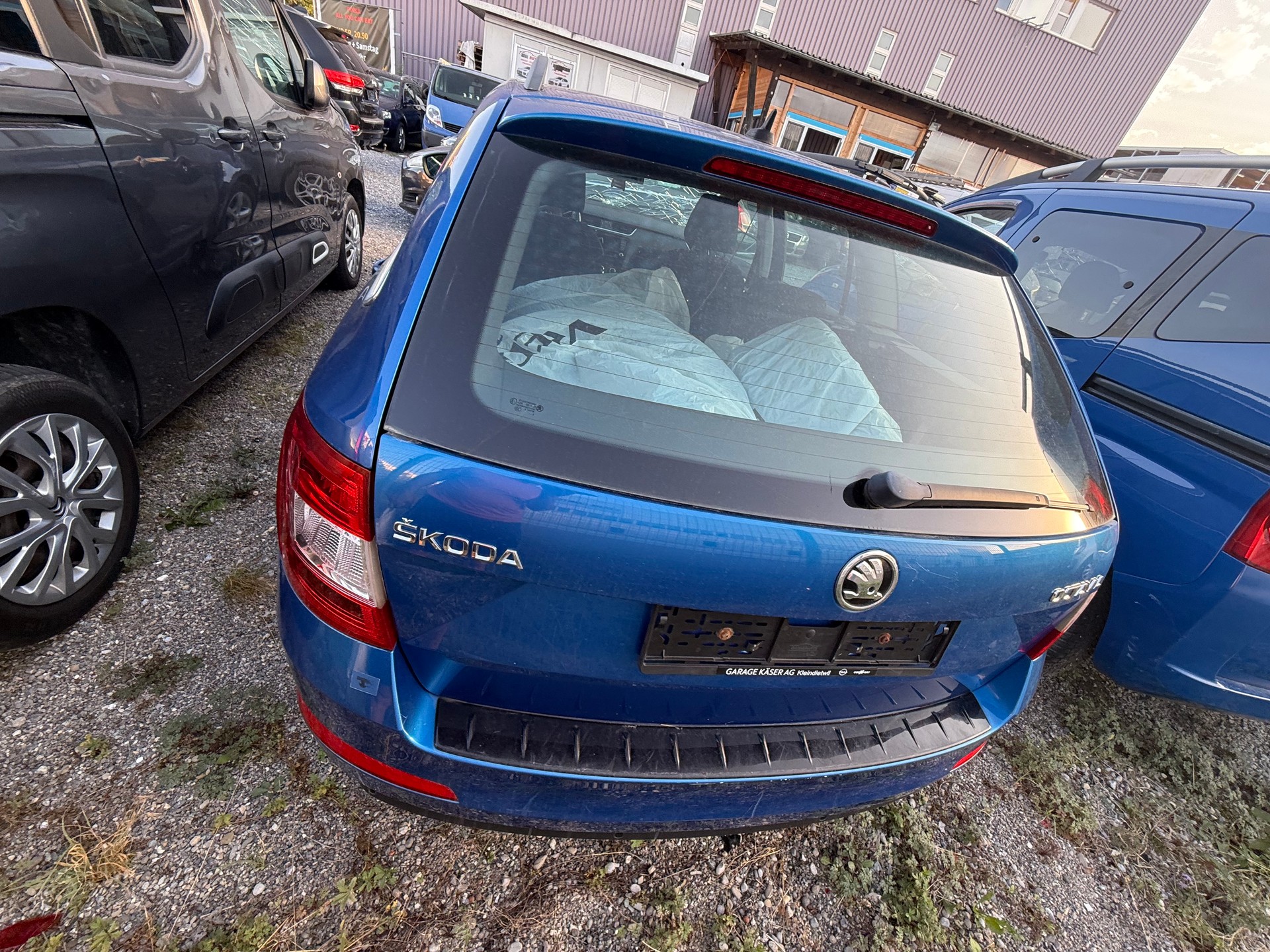 SKODA Octavia Combi 1.8 TSI Fresh DSG-image-3