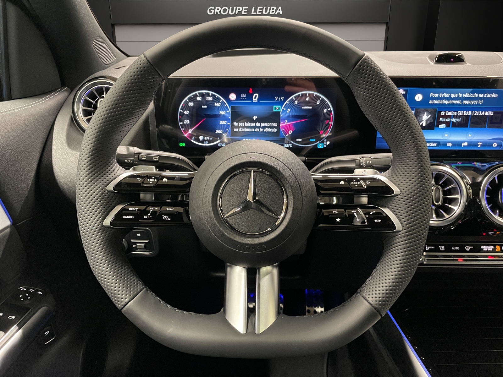 MERCEDES-BENZ GLA 250 4Matic 8G-DCT Swiss Star-image-12