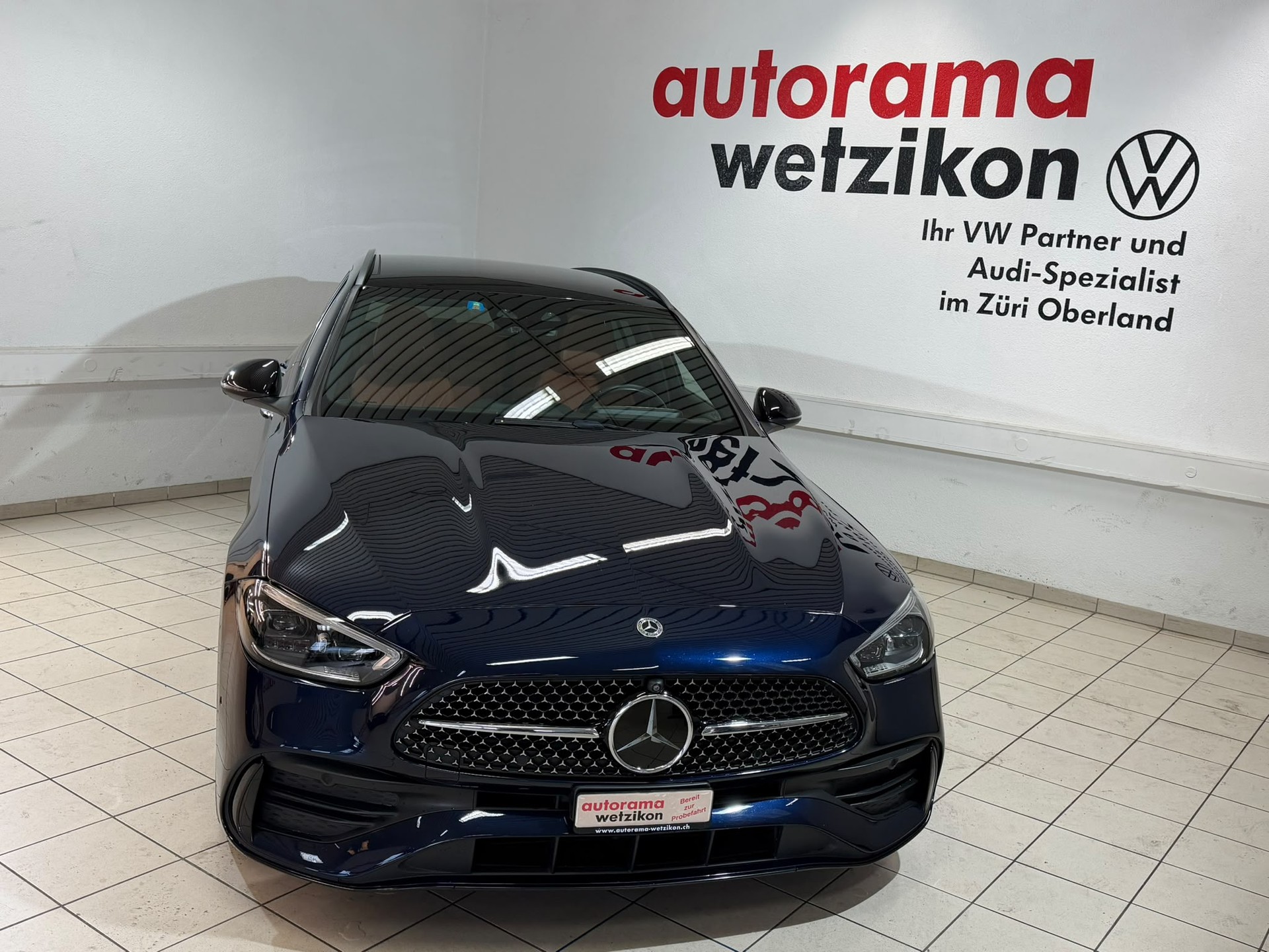 MERCEDES-BENZ C 220 d T 4Matic AMG Line-image-1