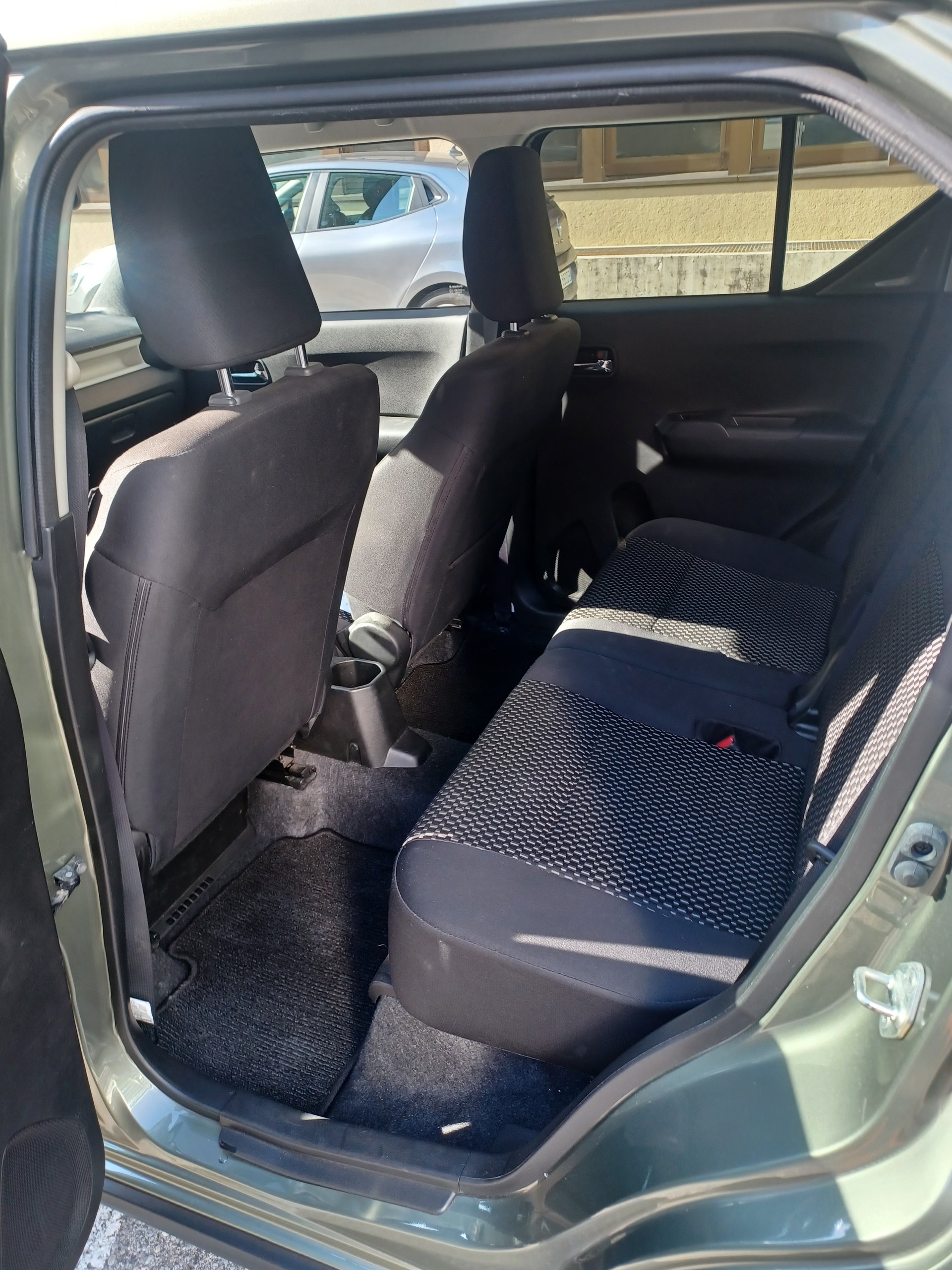 SUZUKI 1.2 Compact Top Hybrid-image-5