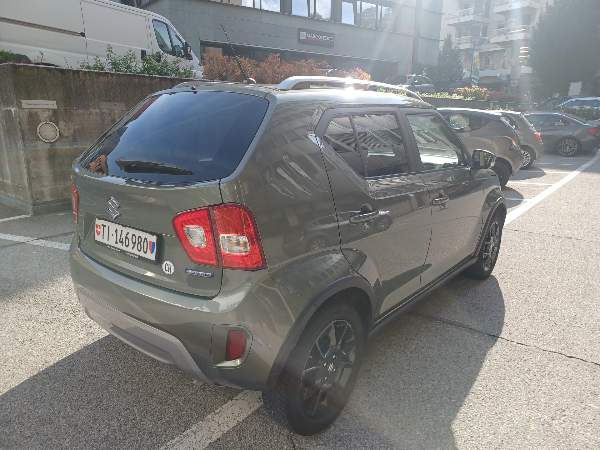 SUZUKI 1.2 Compact Top Hybrid-image-2