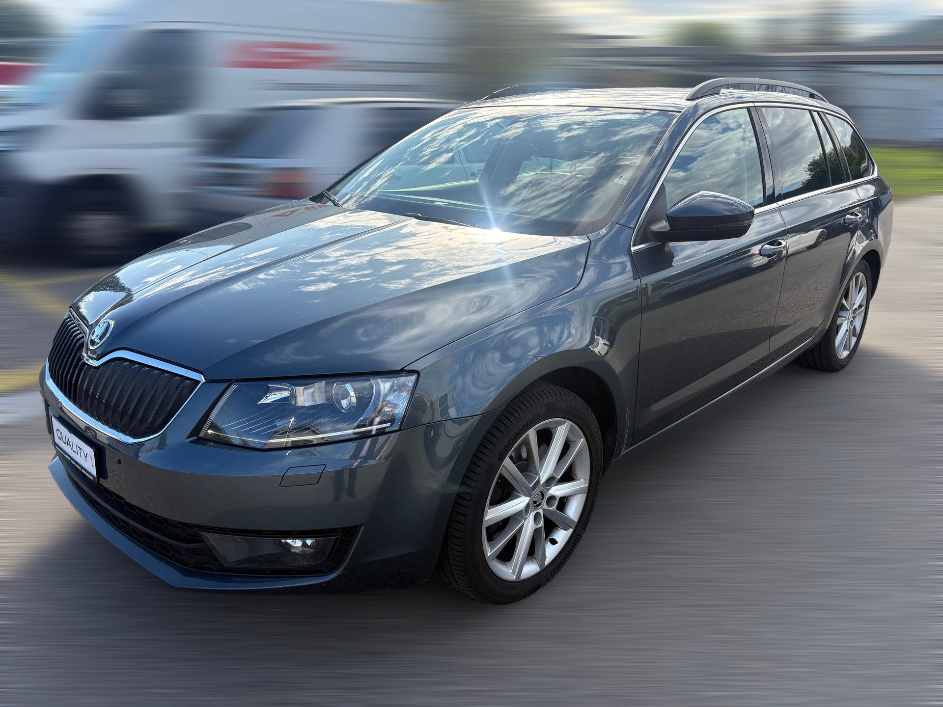SKODA Octavia Combi 1.8 TSI Elegance-image-0