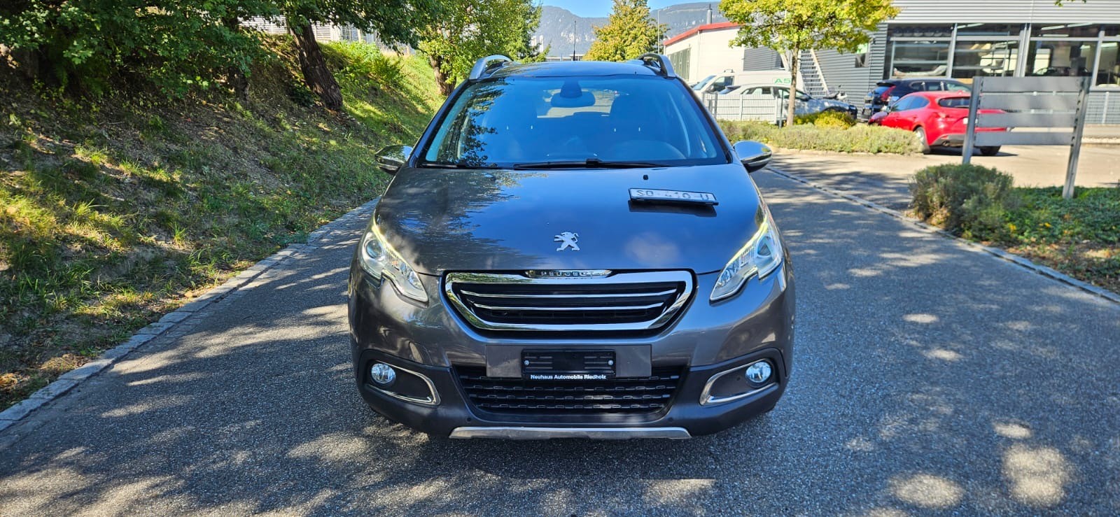PEUGEOT 2008 1.6 e-HDi Allure EGS6-image-0