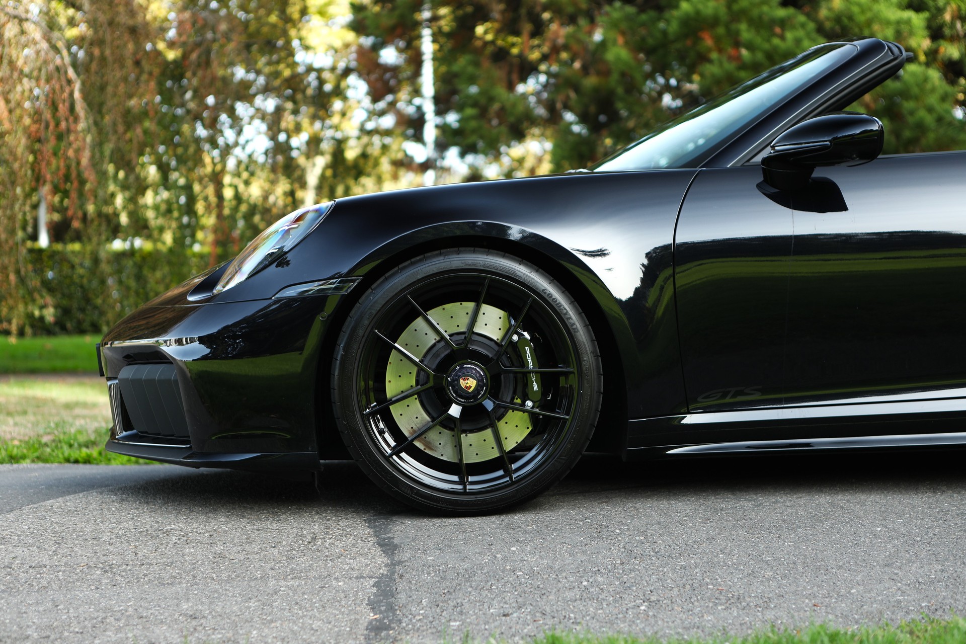PORSCHE 911 Carrera 4 Cabriolet GTS PDK-image-3