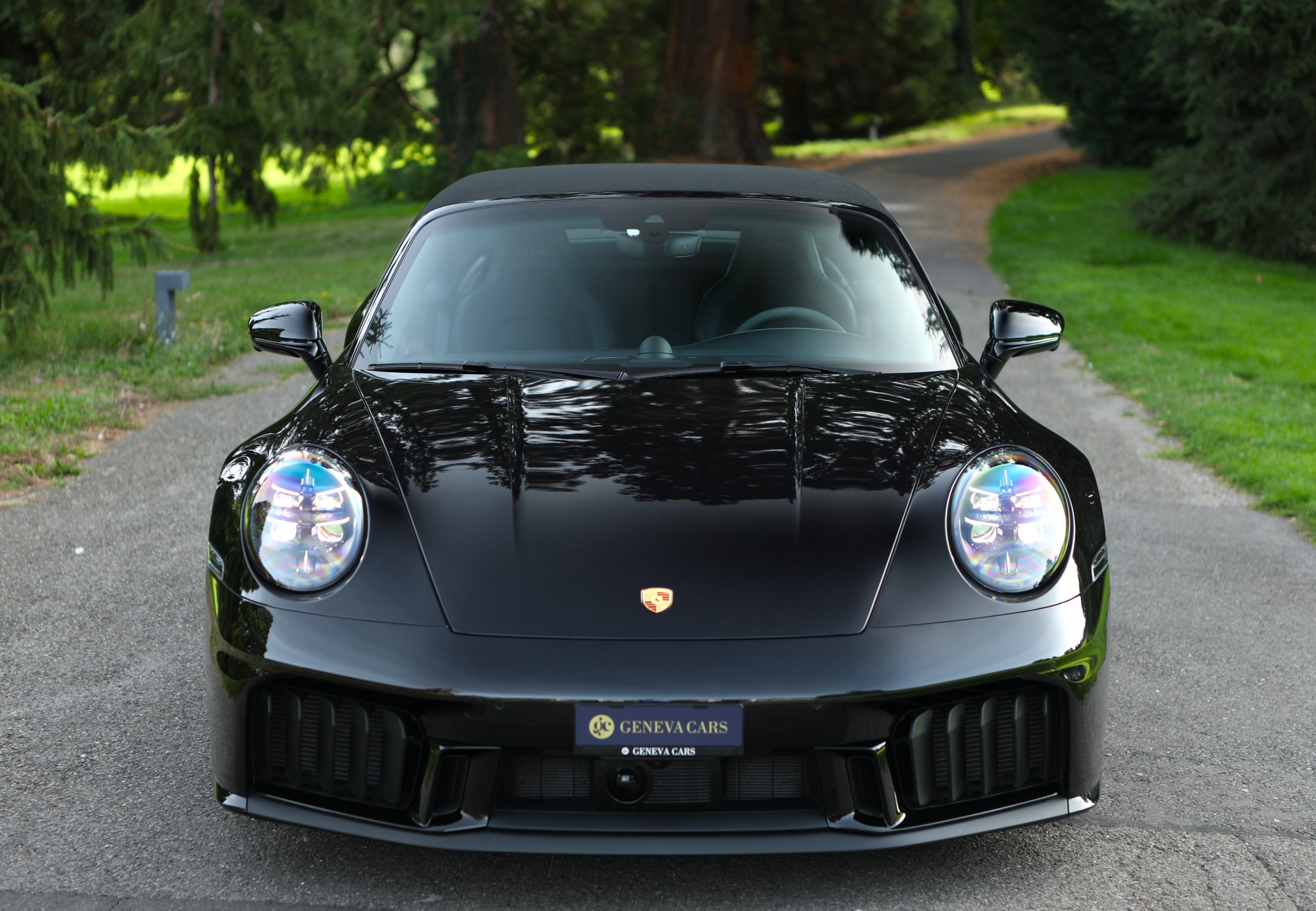 PORSCHE 911 Carrera 4 Cabriolet GTS PDK-image-13