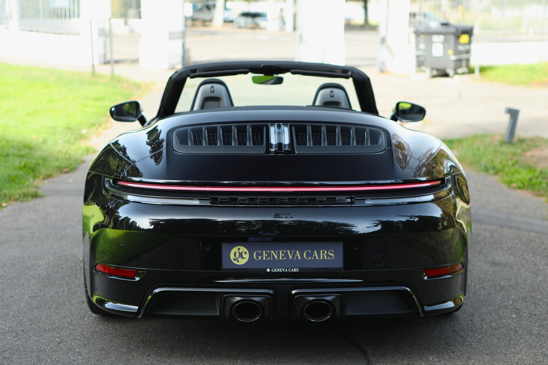 PORSCHE 911 Carrera 4 Cabriolet GTS PDK-image-5