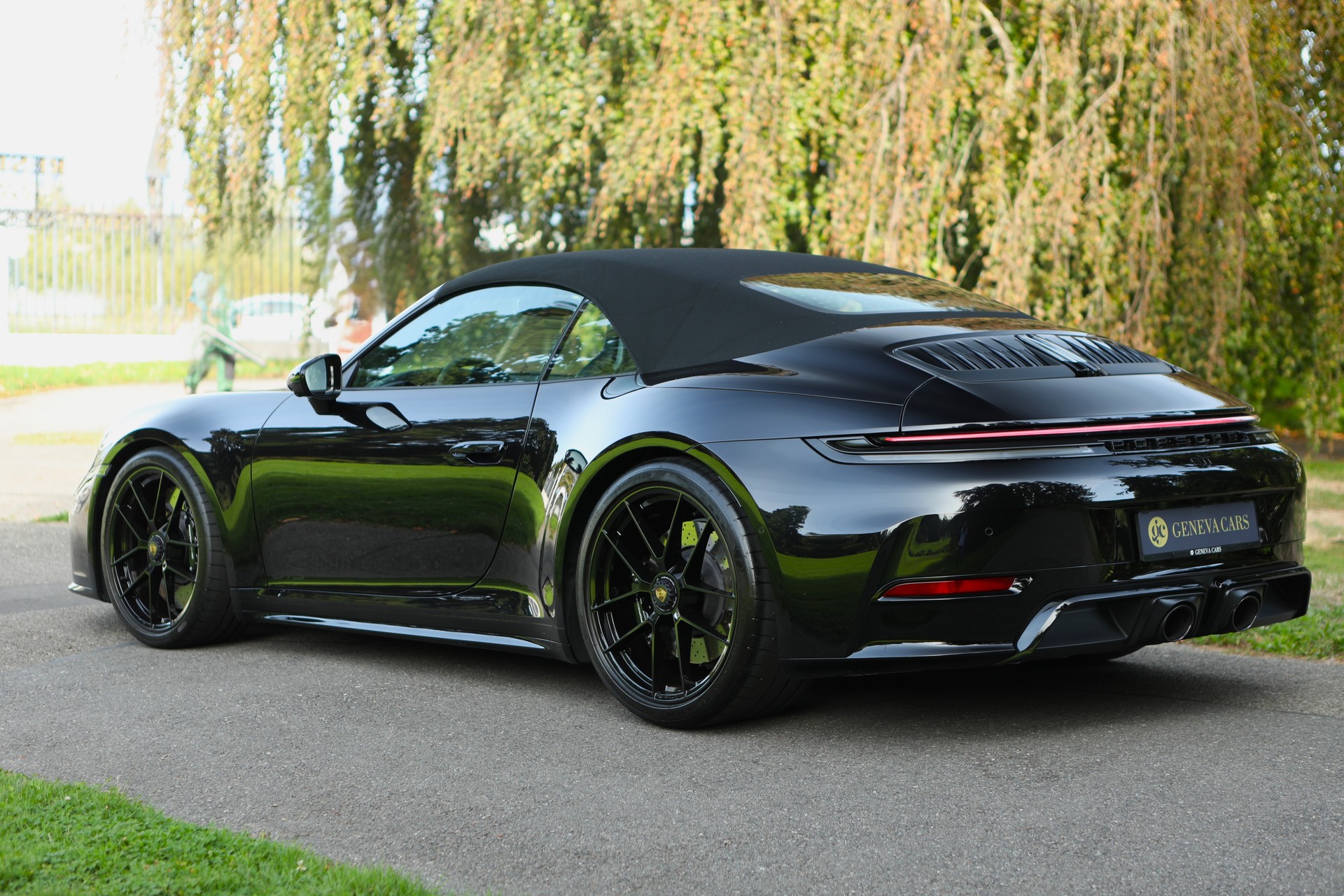 PORSCHE 911 Carrera 4 Cabriolet GTS PDK-image-14