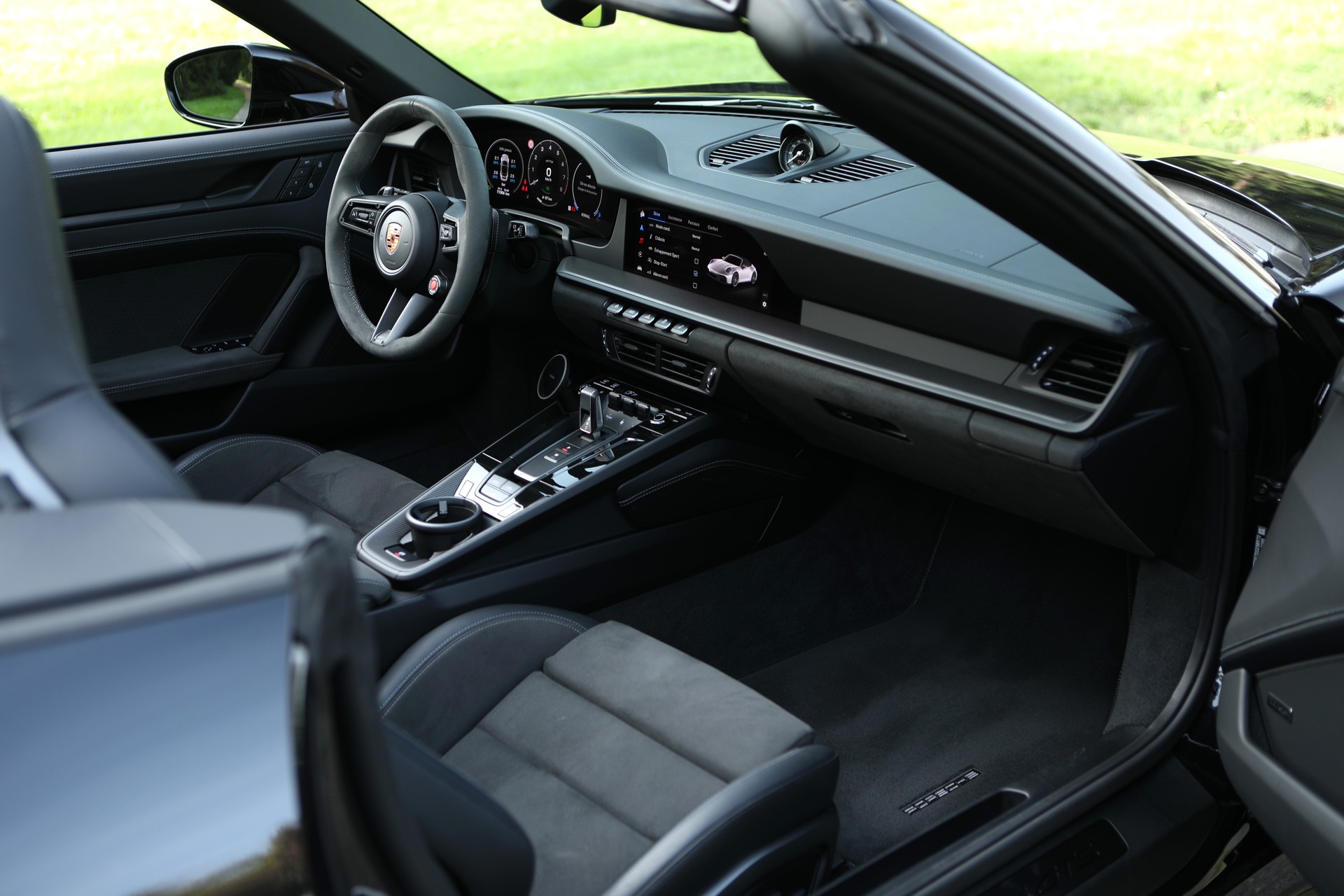 PORSCHE 911 Carrera 4 Cabriolet GTS PDK-image-7