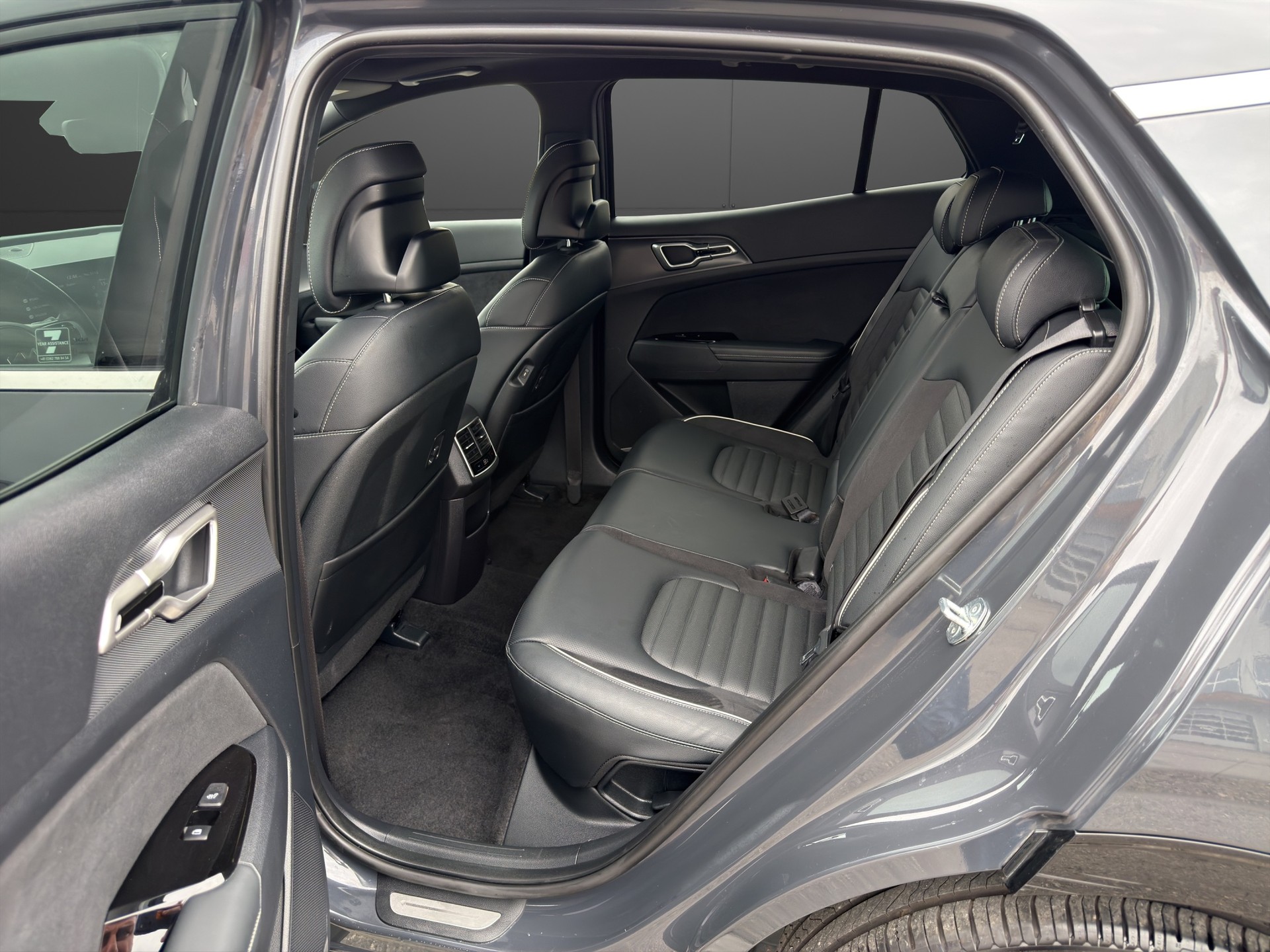 KIA Sportage 1.6T-GDi PHEV GT-Line 4x4 A-image-22