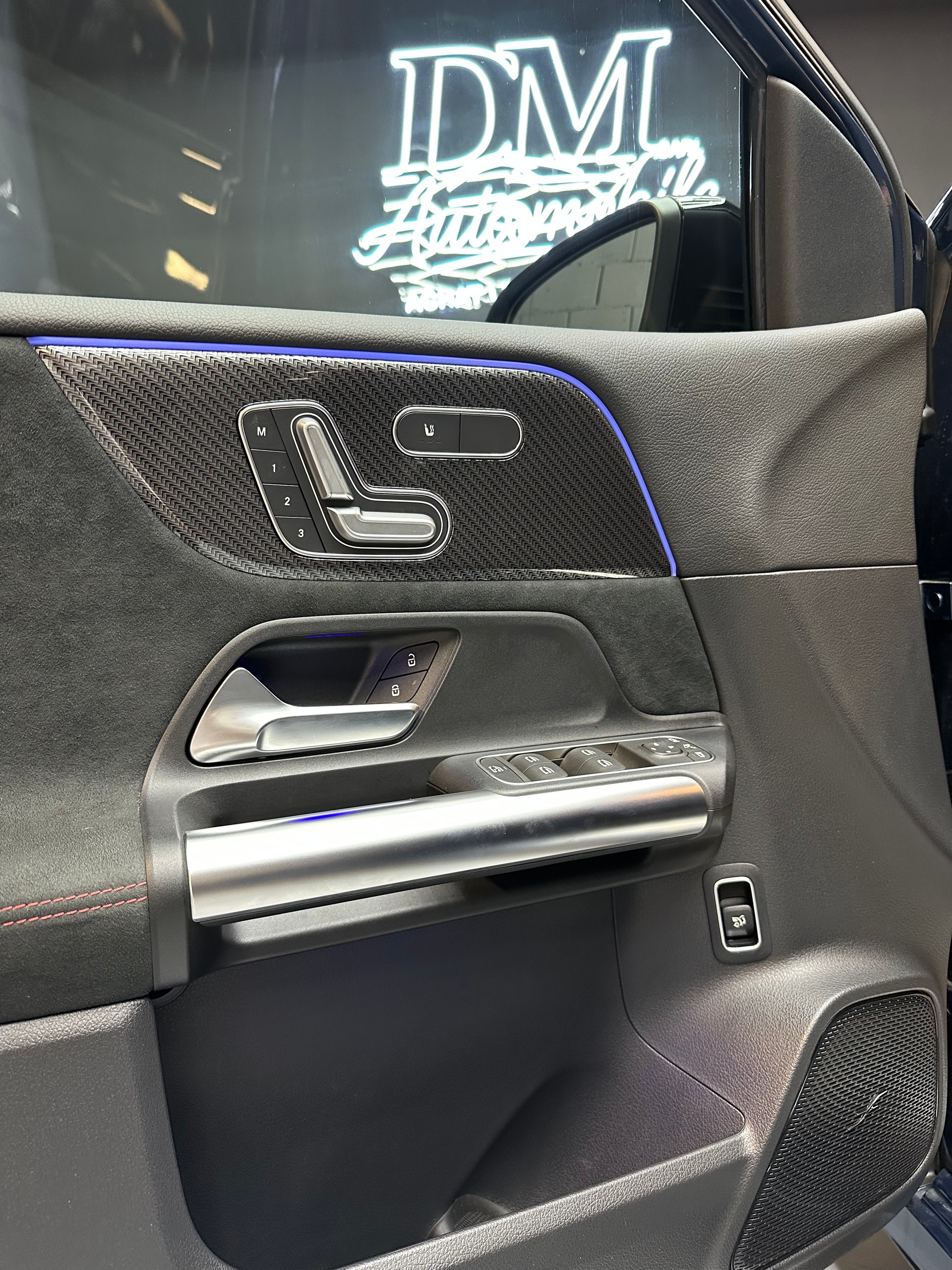 MERCEDES-BENZ B 200 AMG Line 7G-DCT // Carbone // Burmester // VĂ©hicule🇨đź‡Service gratuit // Leasing dès 420.- // Garantie-image-9