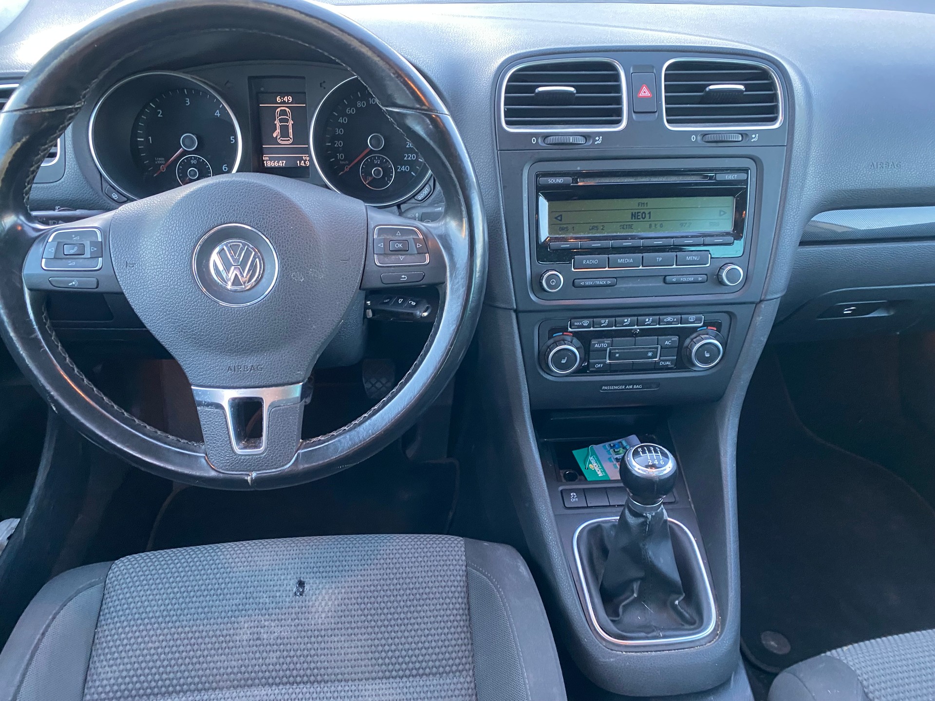 VW Golf Variant 1.6 TDI Comfortline 4Motion-image-5