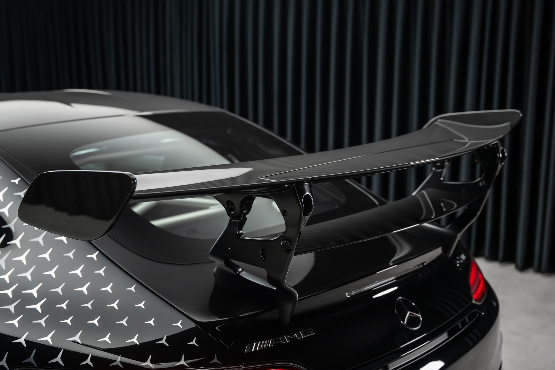 MERCEDES-BENZ BLACK SERIES P-ONE-image-17