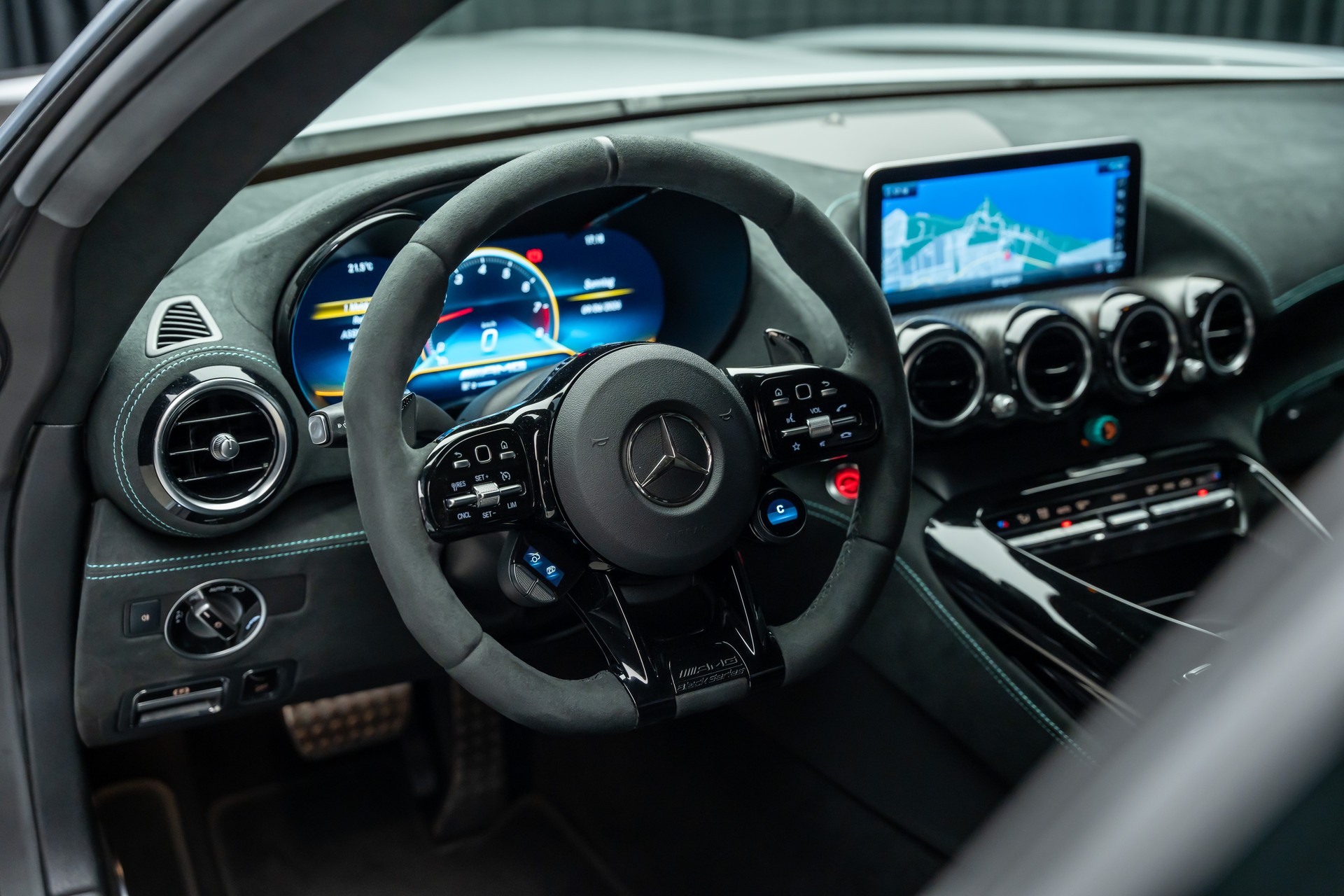 MERCEDES-BENZ BLACK SERIES P-ONE-image-26