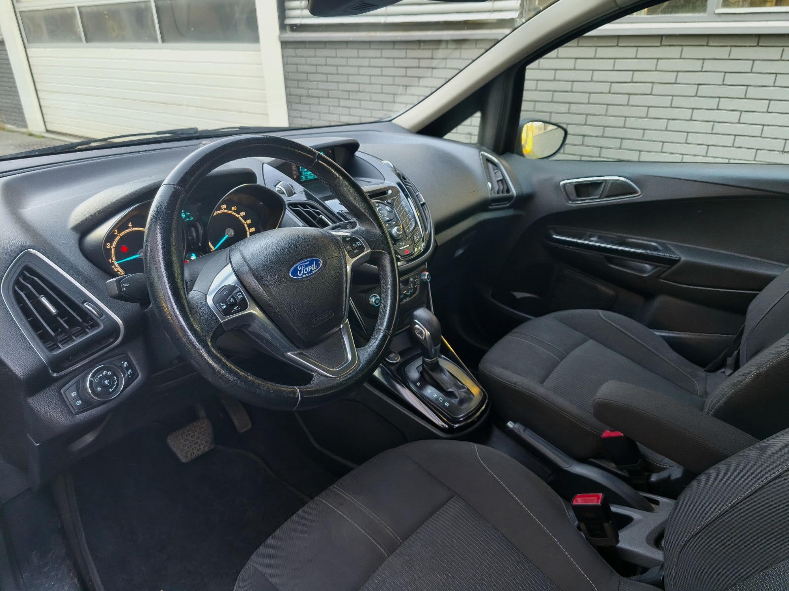 FORD B-Max 1.6 Ti-VCT Titanium PowerShift-image-6