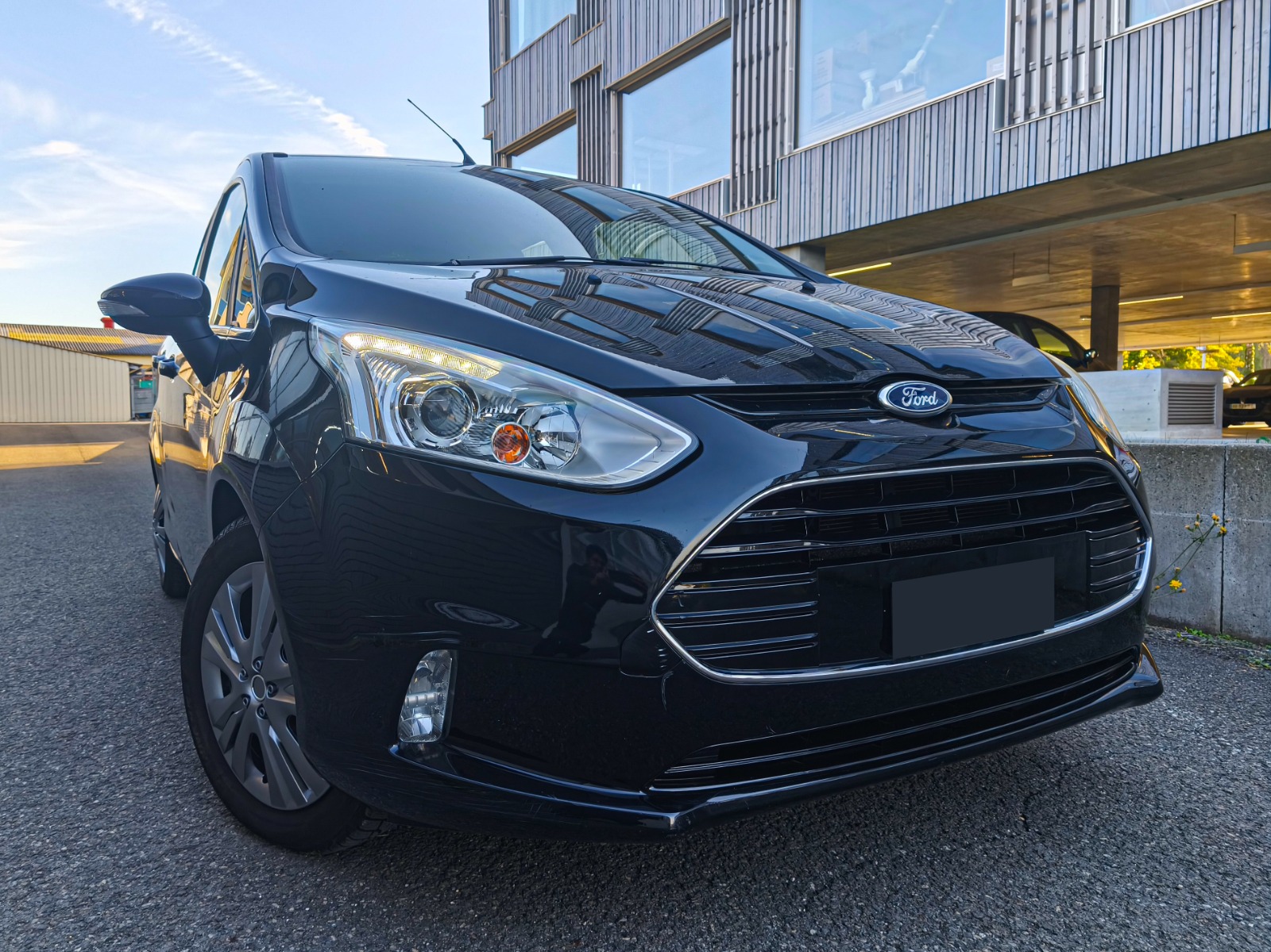 FORD B-Max 1.6 Ti-VCT Titanium PowerShift-image-1