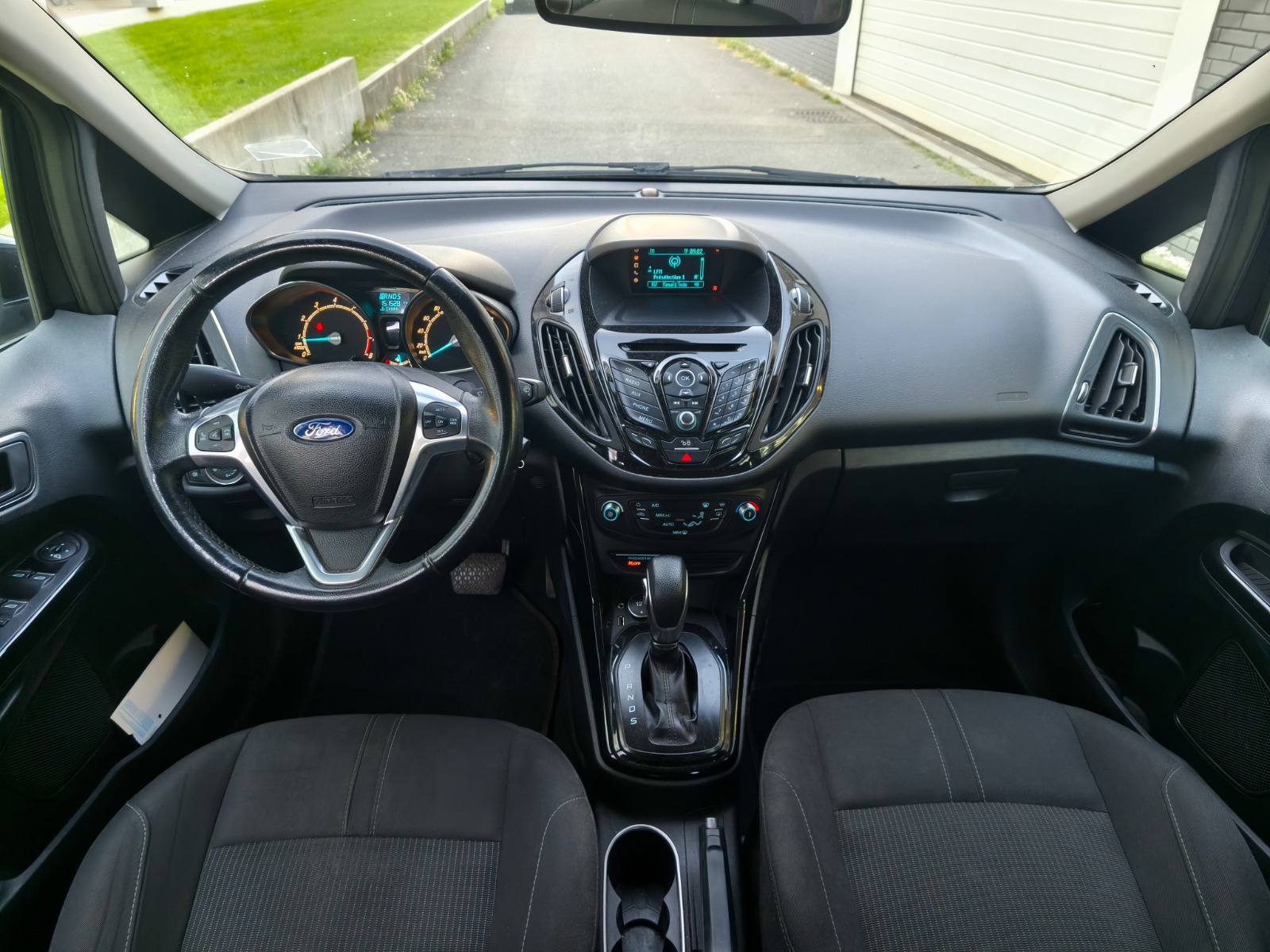 FORD B-Max 1.6 Ti-VCT Titanium PowerShift-image-5