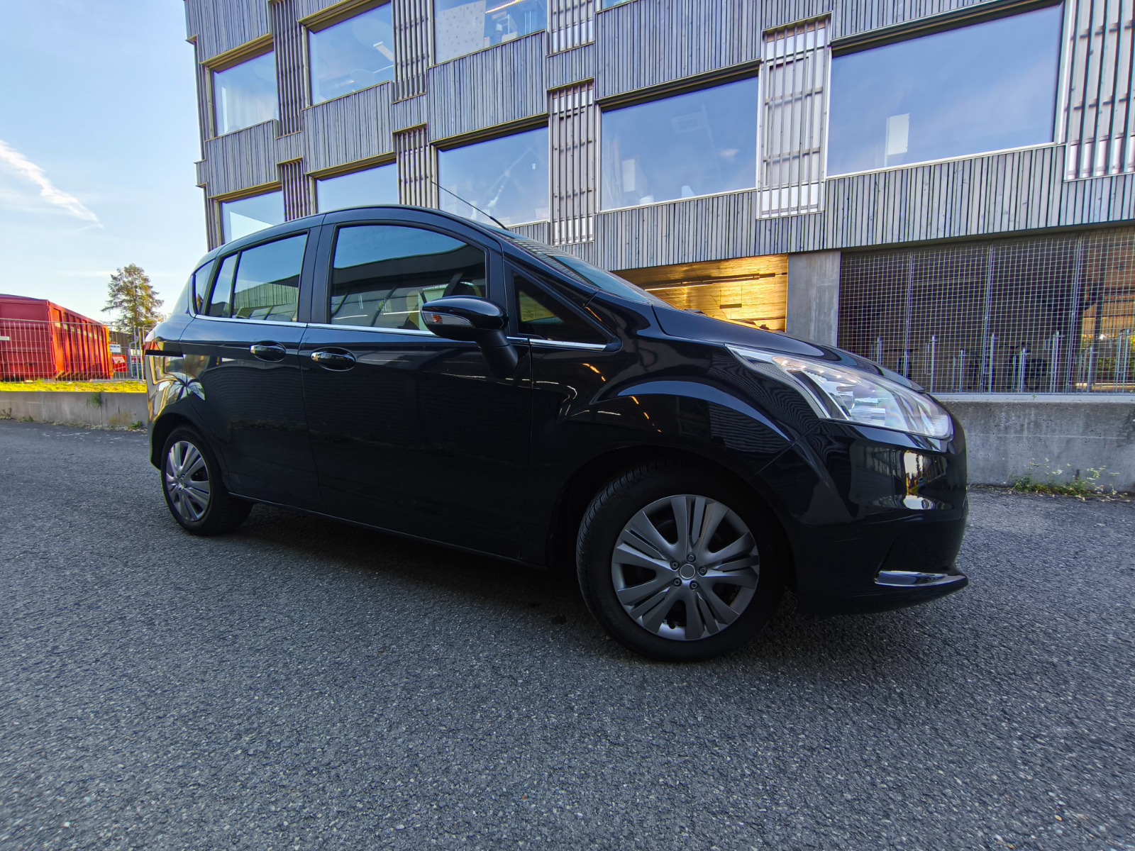 FORD B-Max 1.6 Ti-VCT Titanium PowerShift-image-10