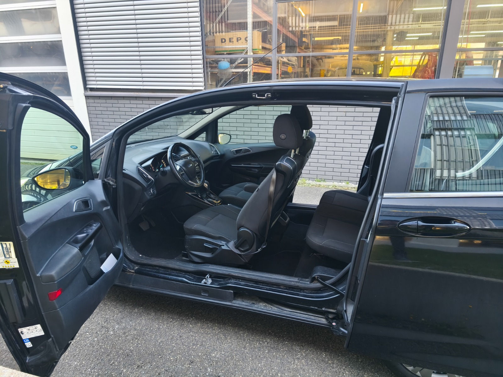 FORD B-Max 1.6 Ti-VCT Titanium PowerShift-image-8