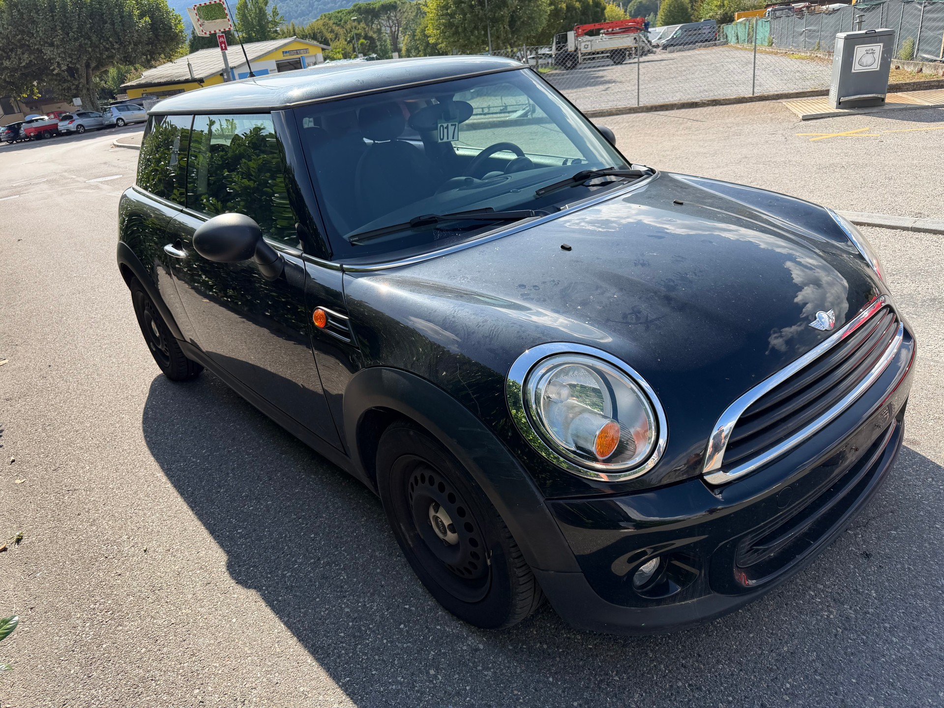 MINI One-image-2