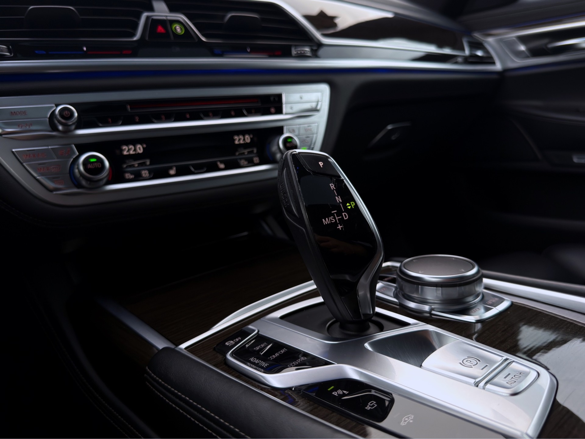 BMW 730d xDrive Steptronic*Frisch ab MFK,1 Jahr oder 20'000km Garantie auf Motor und Getriebe*-image-27