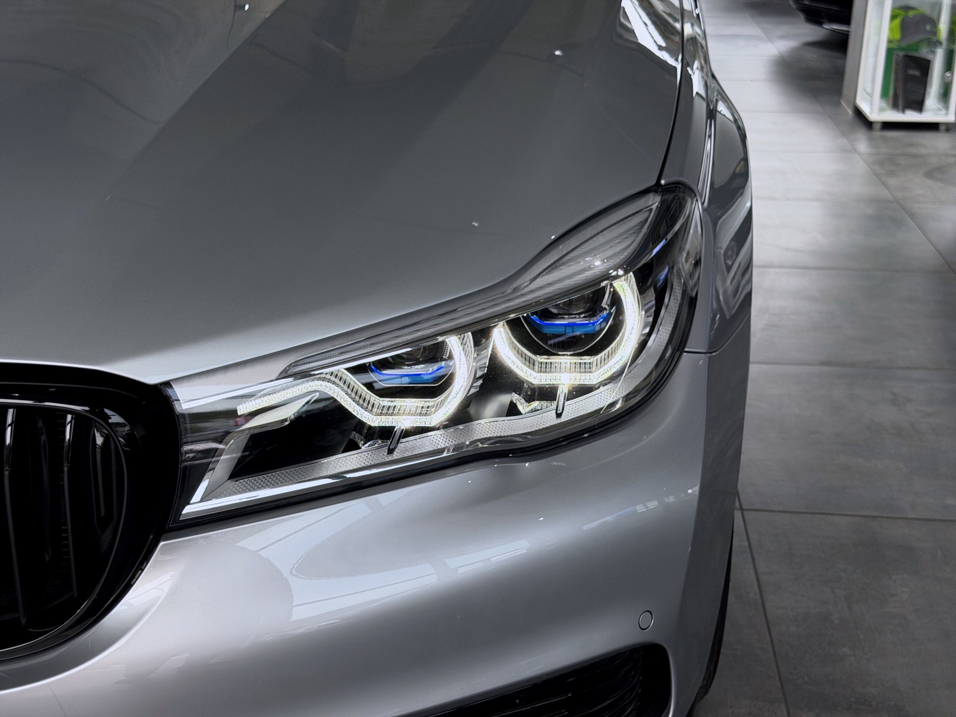 BMW 730d xDrive Steptronic*Frisch ab MFK,1 Jahr oder 20'000km Garantie auf Motor und Getriebe*-image-20