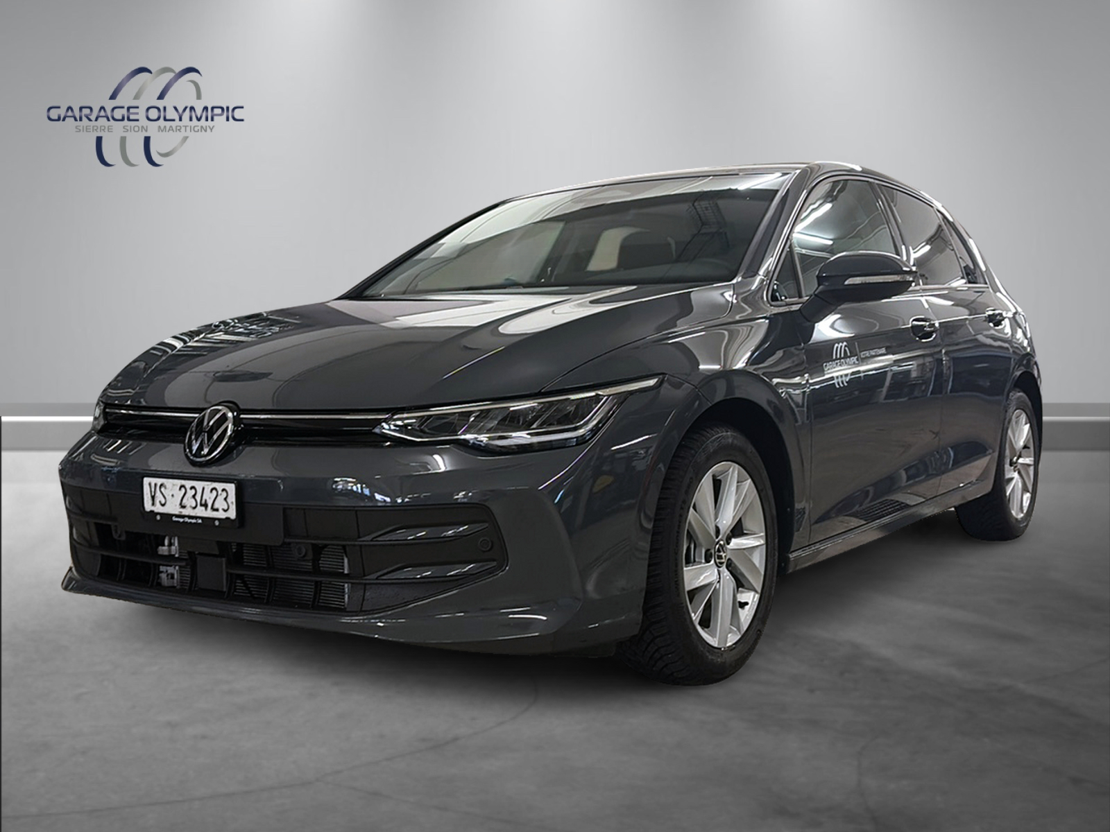 VW Golf 1.5 TSI Basis-image-0