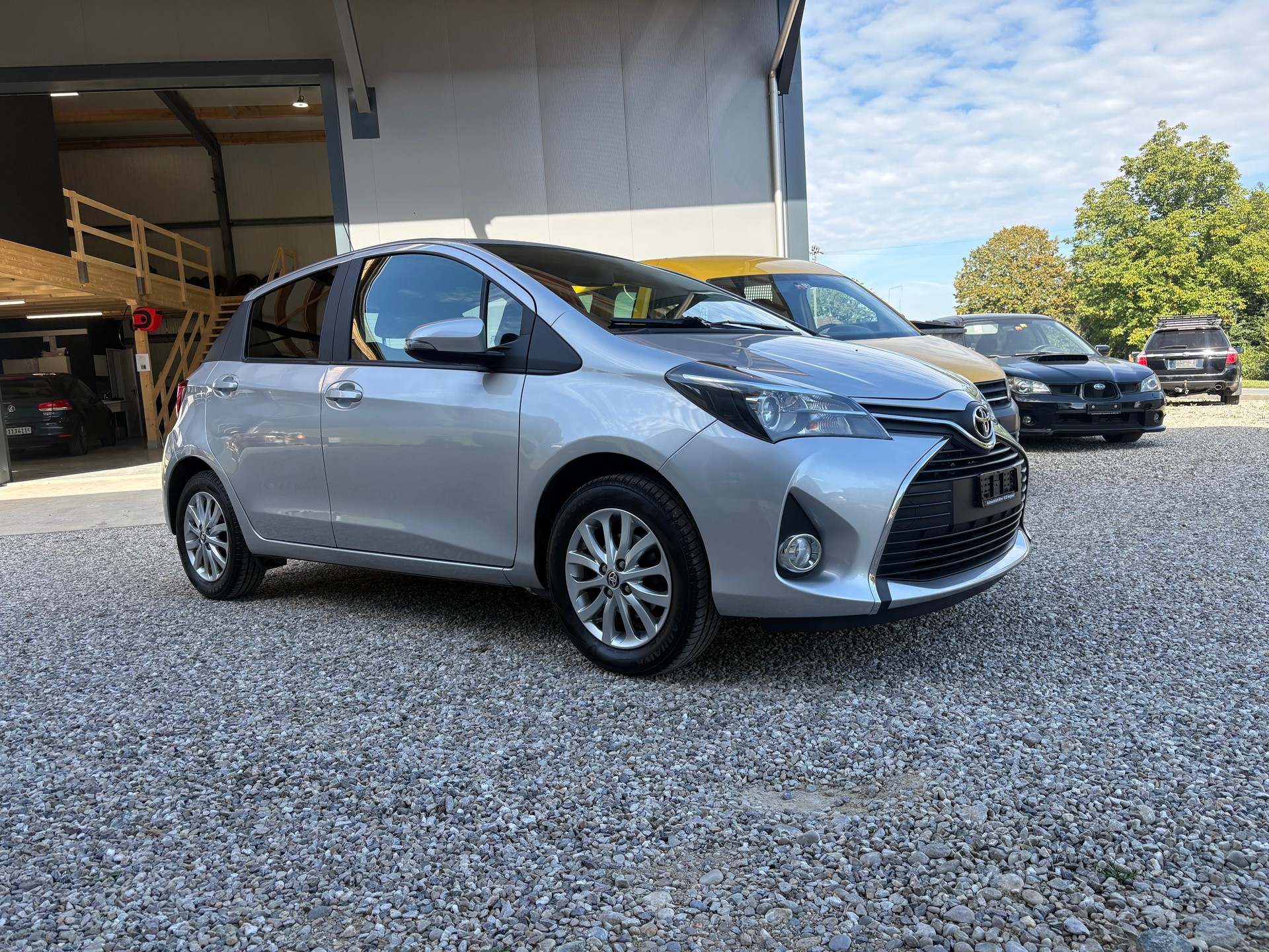 TOYOTA Yaris 1.33 Luna-image-1