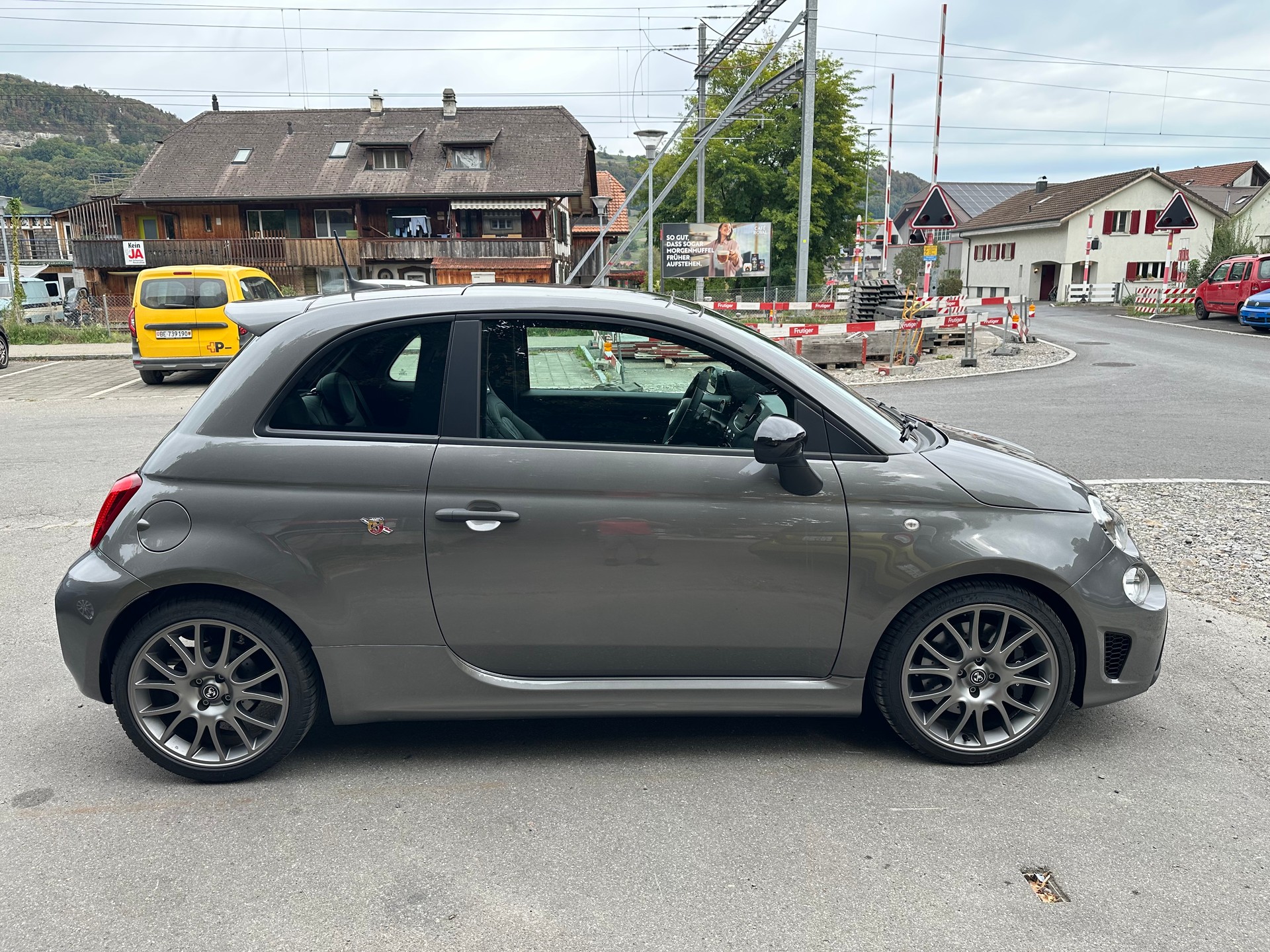 FIAT 695 1.4 16V Turbo Abarth 695 Turismo Dualogic-image-4