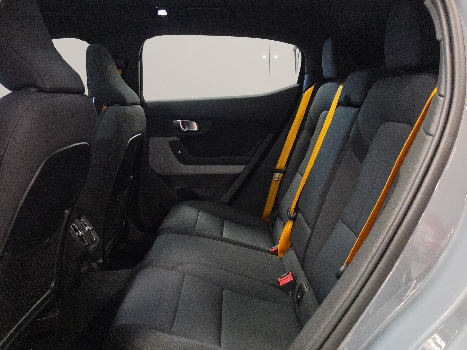 POLESTAR 2 Long Range Dual Motor Performance-image-16