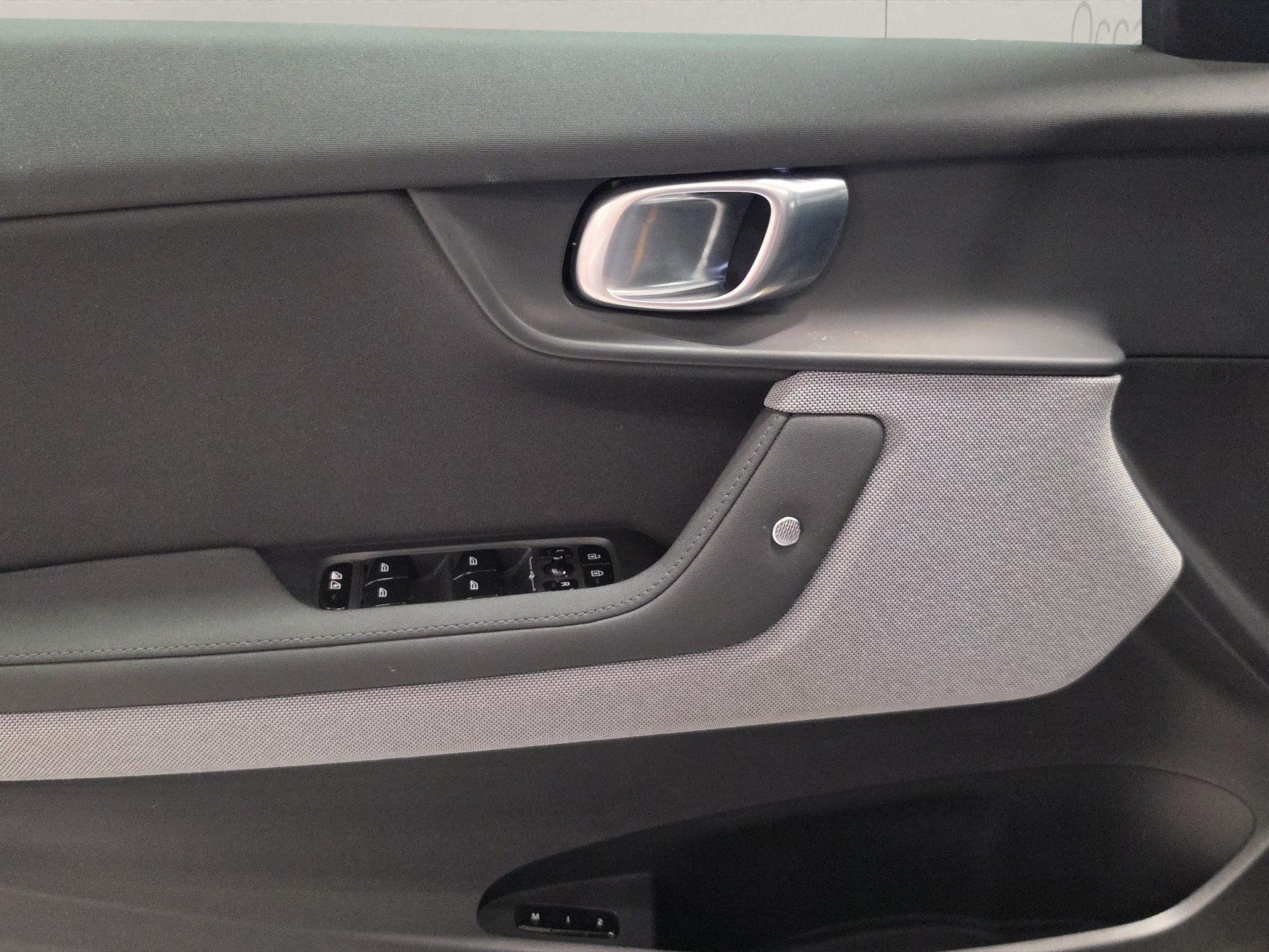 POLESTAR 2 Long Range Dual Motor Performance-image-15