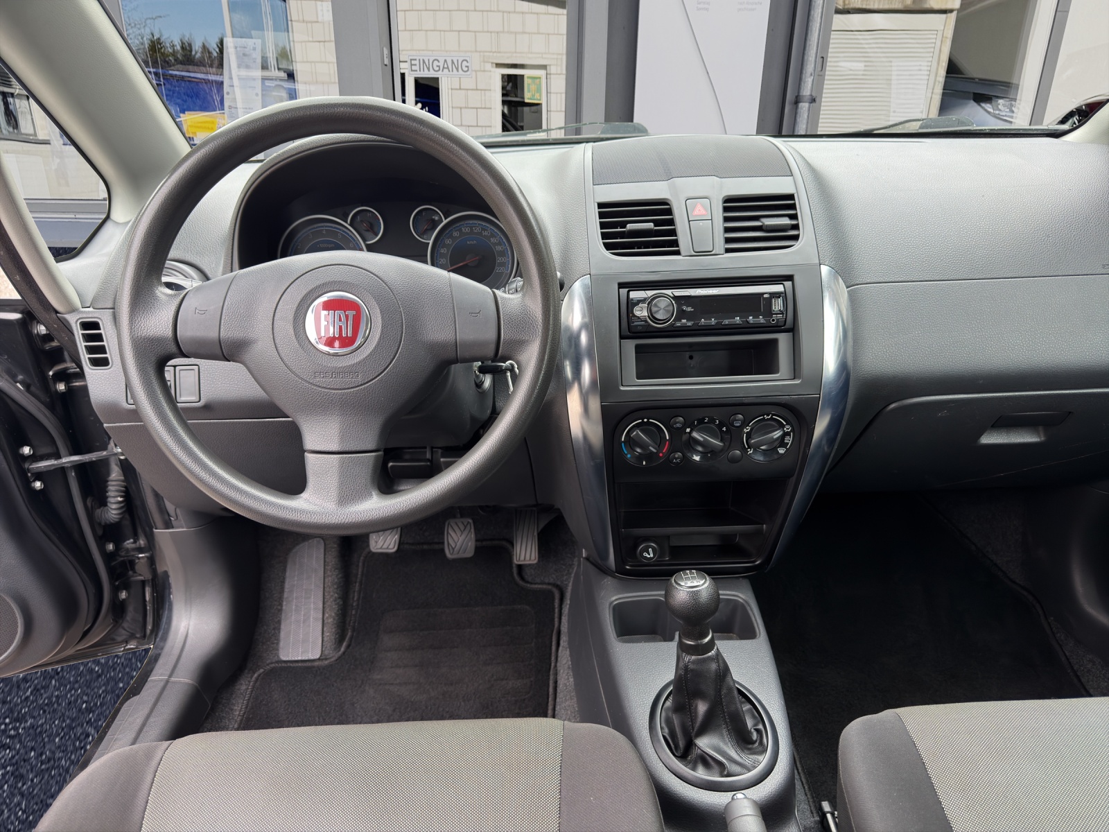 FIAT Sedici 1.6 4WD Emotion-image-11
