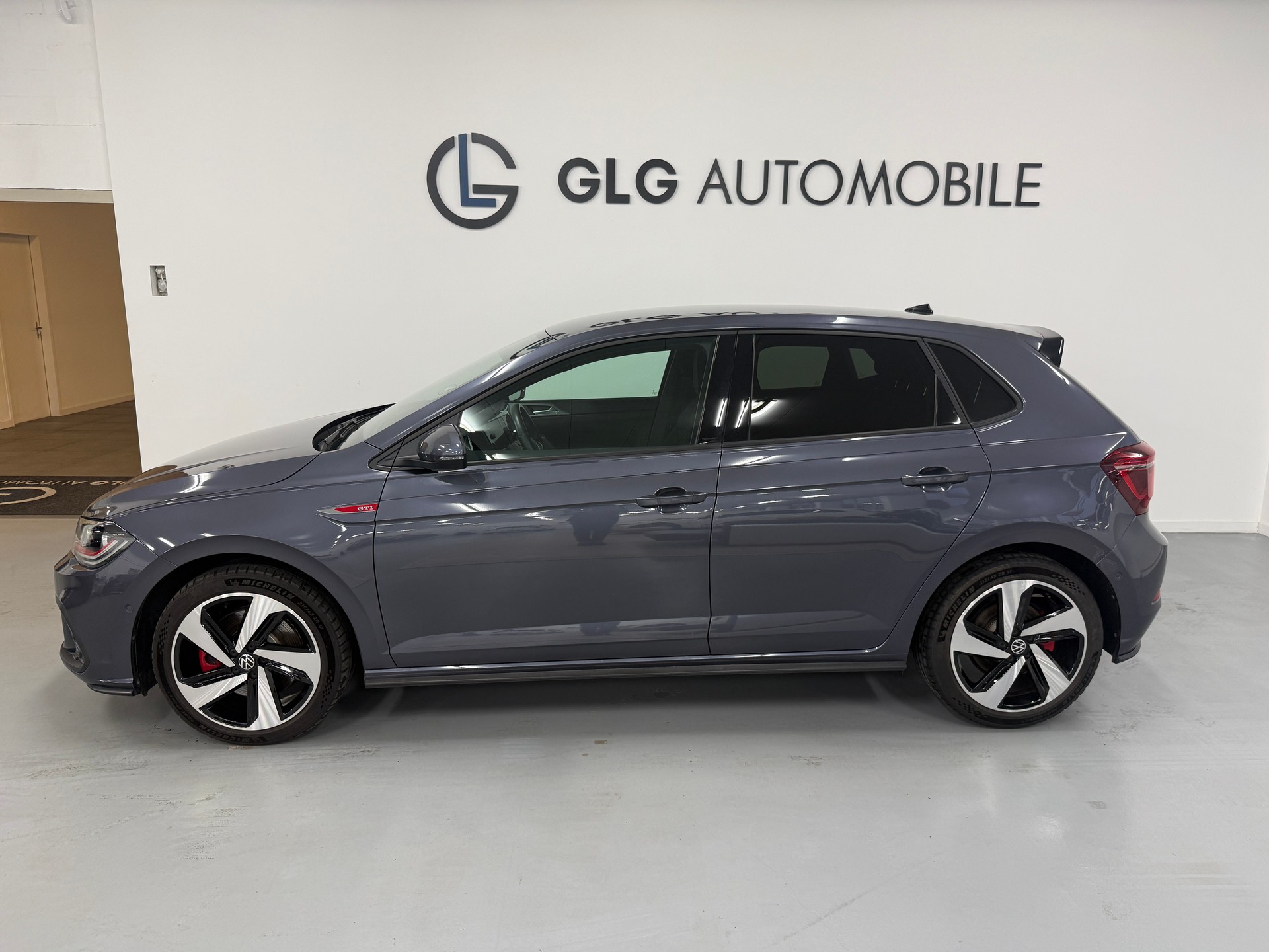 VW Polo 2.0 TSI GTI DSG-image-2