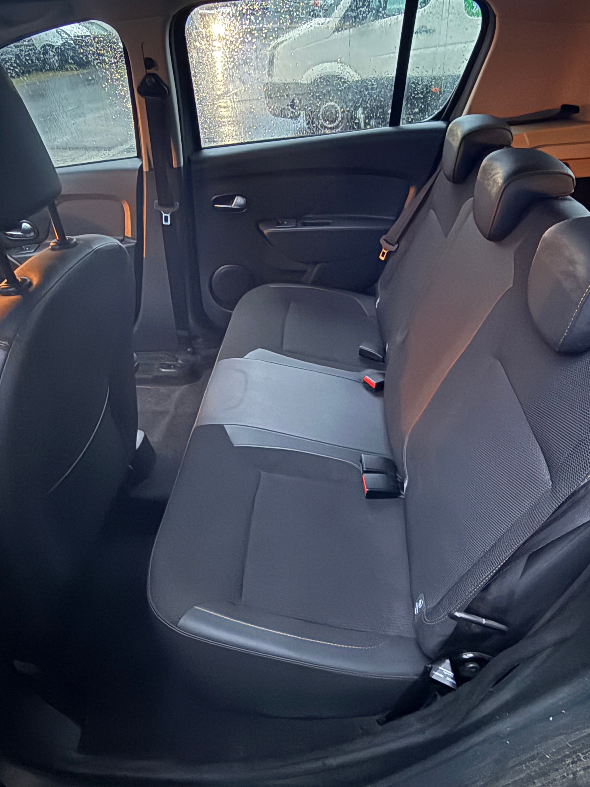 DACIA Sandero Tce 90 Stepway Unlimited Automatic-image-3