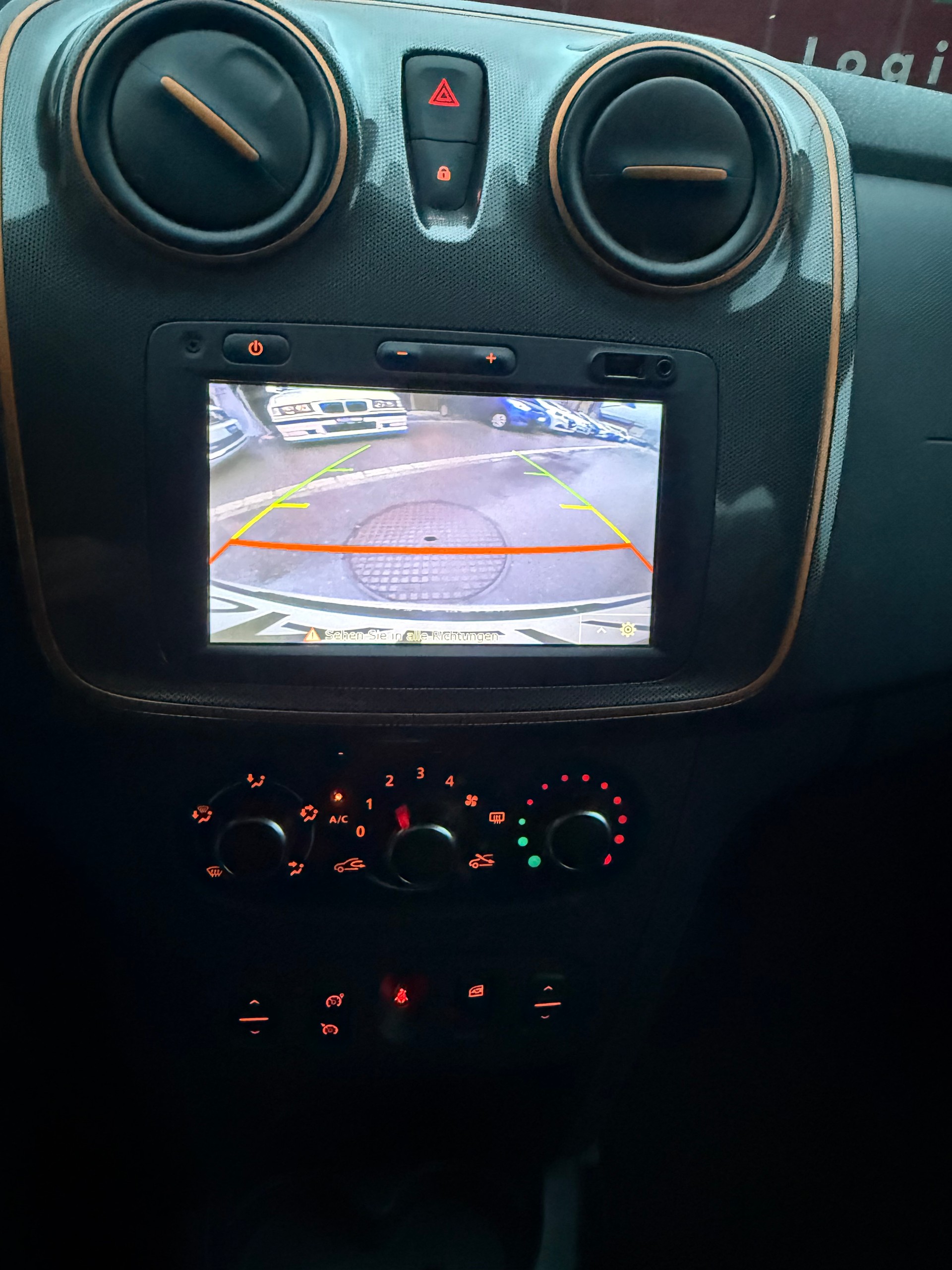 DACIA Sandero Tce 90 Stepway Unlimited Automatic-image-4