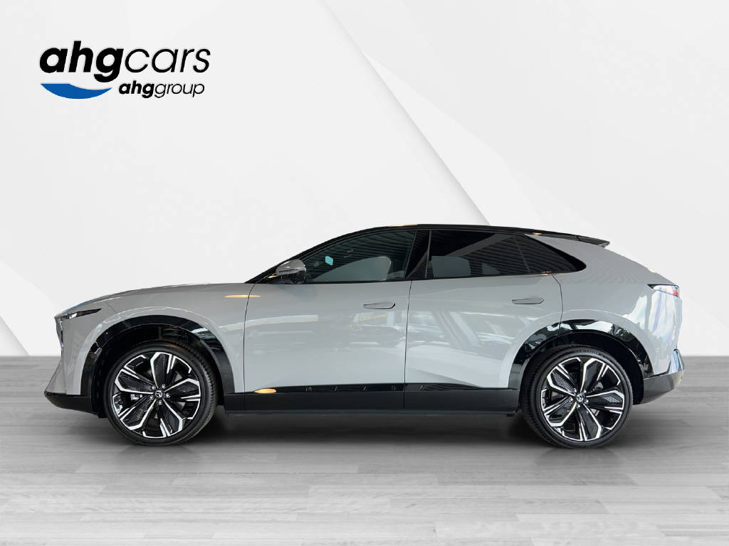 MAZDA CX-6e Takumi BK 21''-image-1